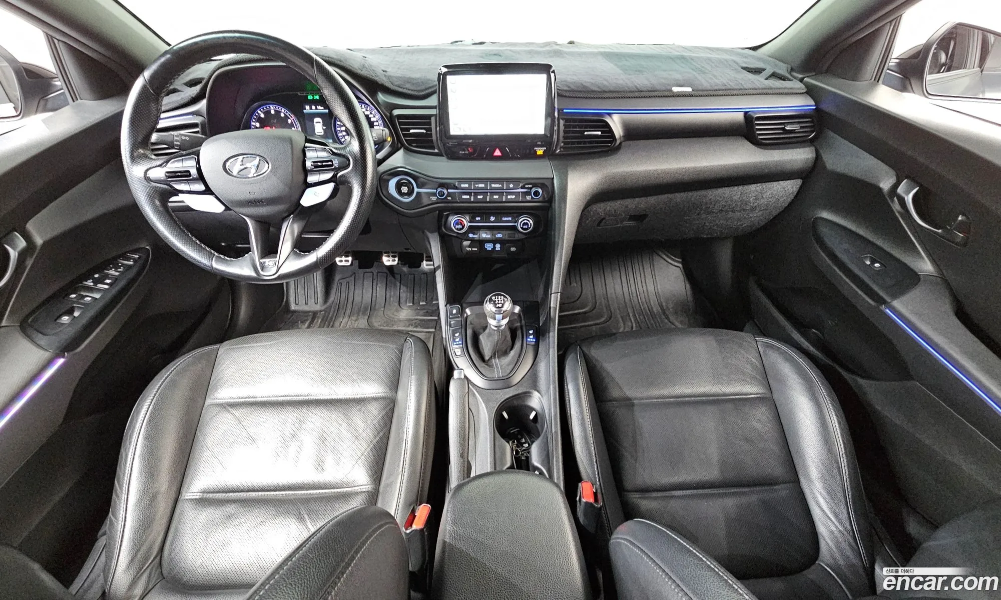 Hyundai Veloster 2018 — 17