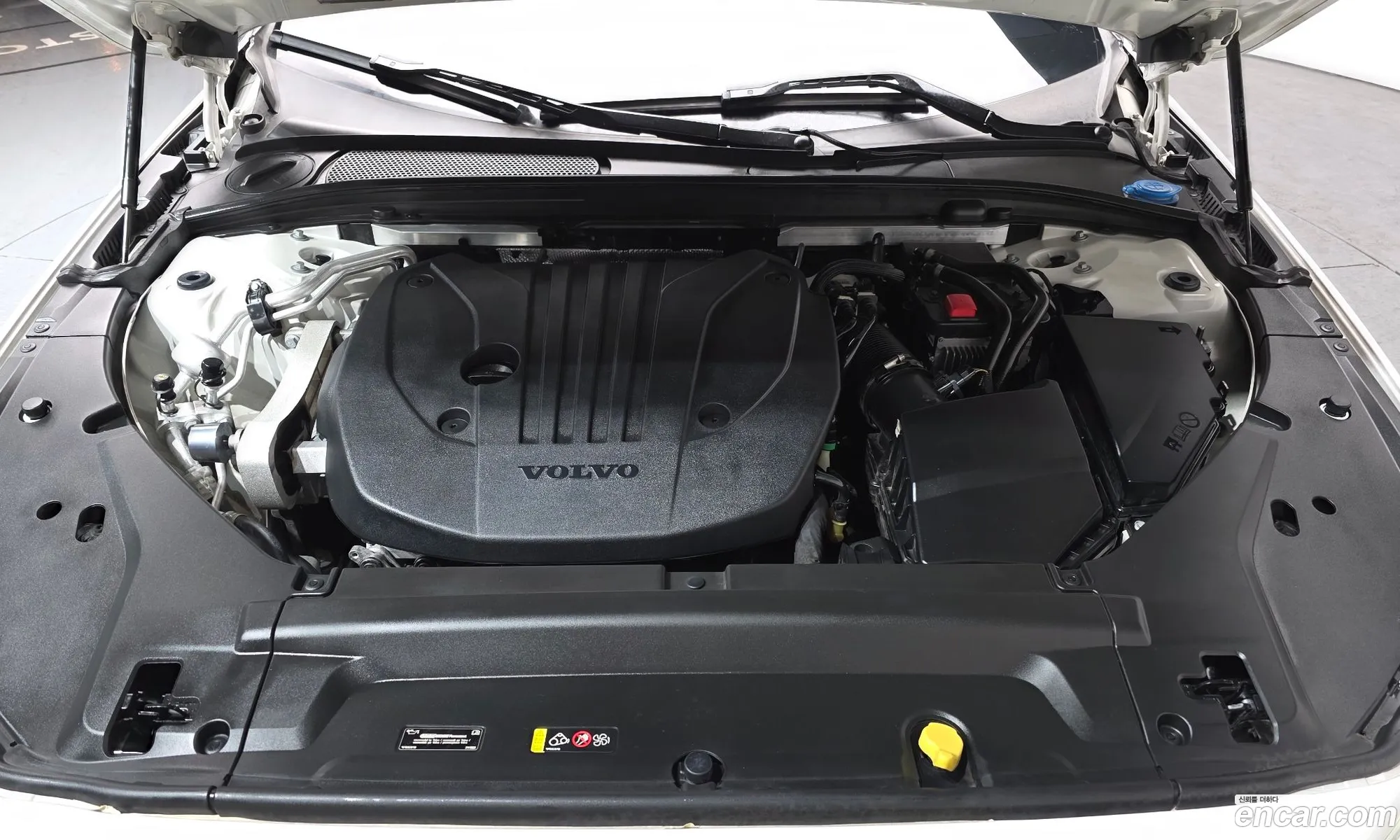 Volvo S90 2021 — 17
