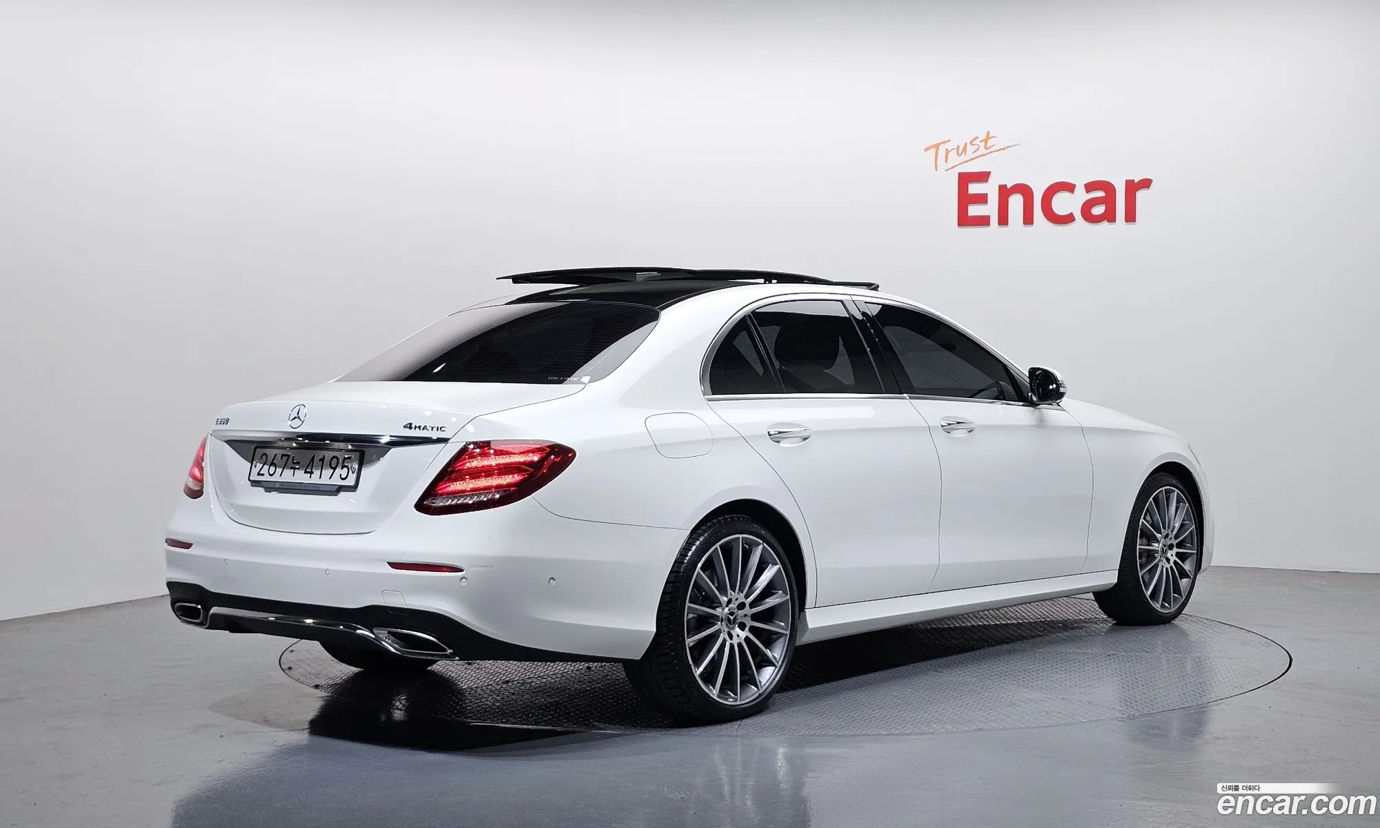 Mercedes-Benz E-Class W213 2019 WDDZF8GB2KA571312 — 8