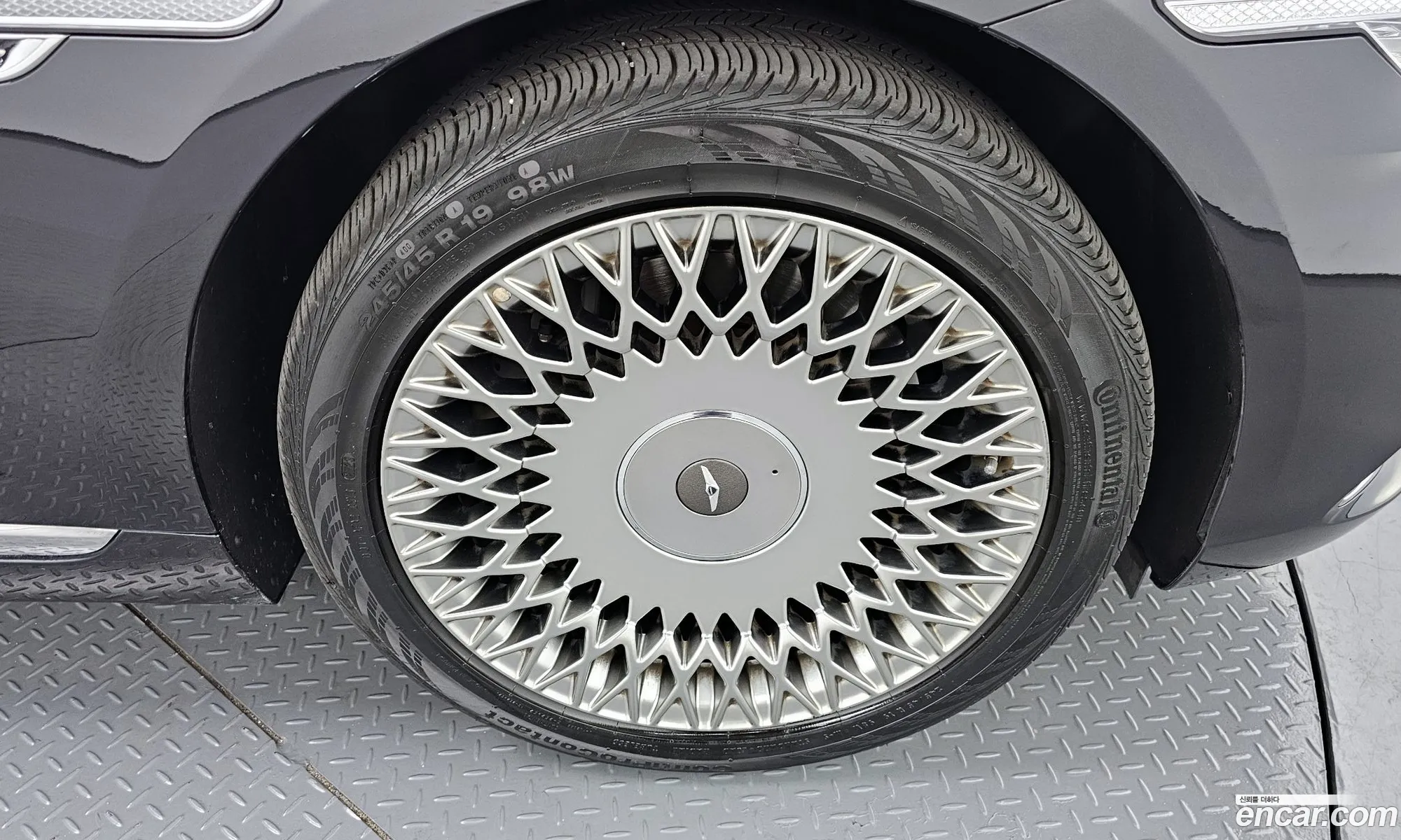 Genesis G90 2020 — 15