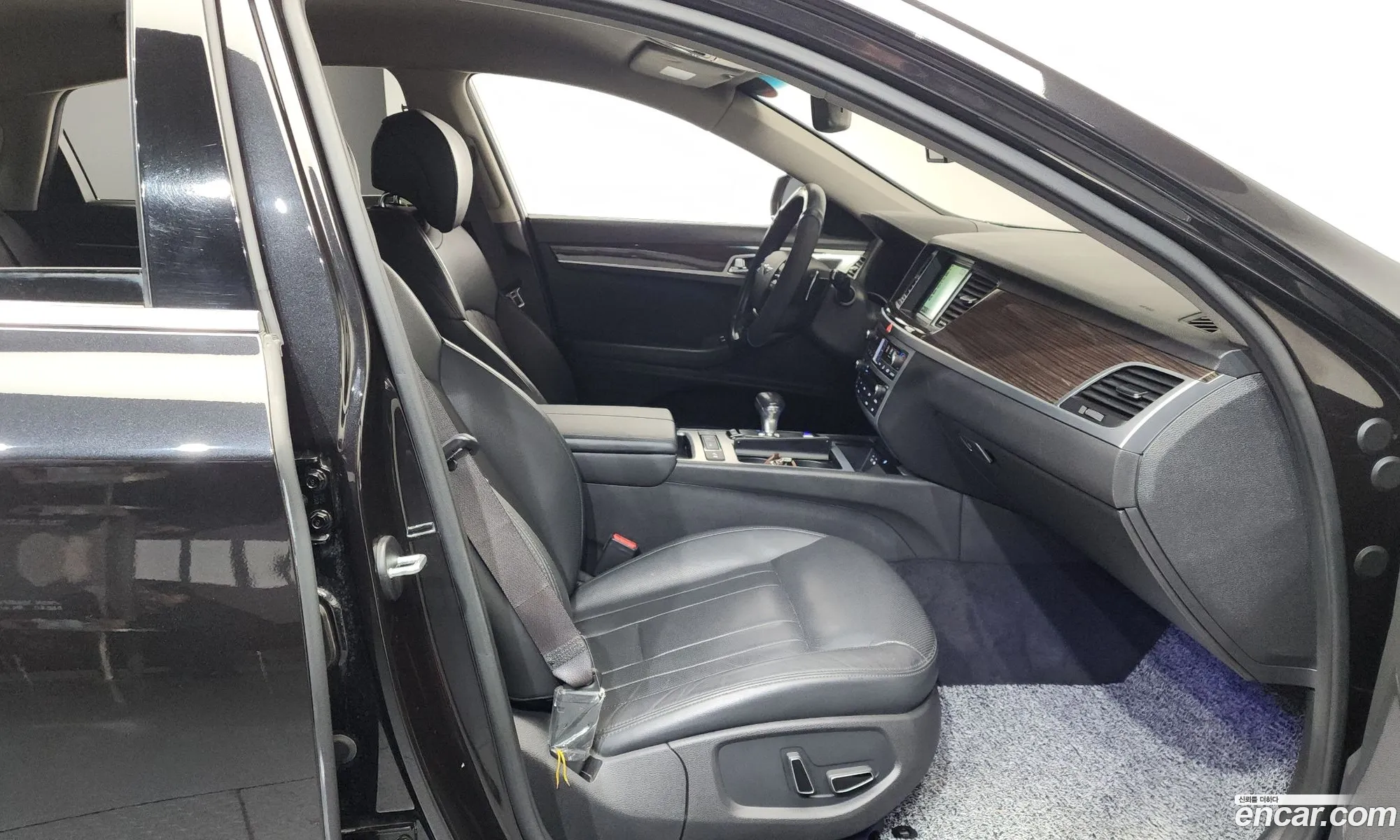 Genesis G80 2017 — 2
