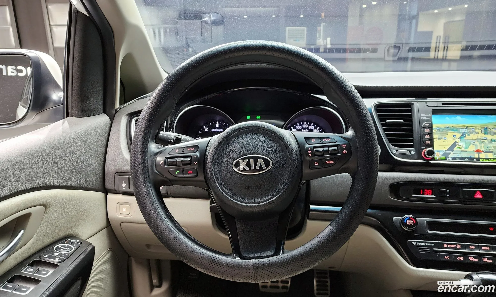 Kia Carnival 2015 KNAMC81ABFS068099 — 6