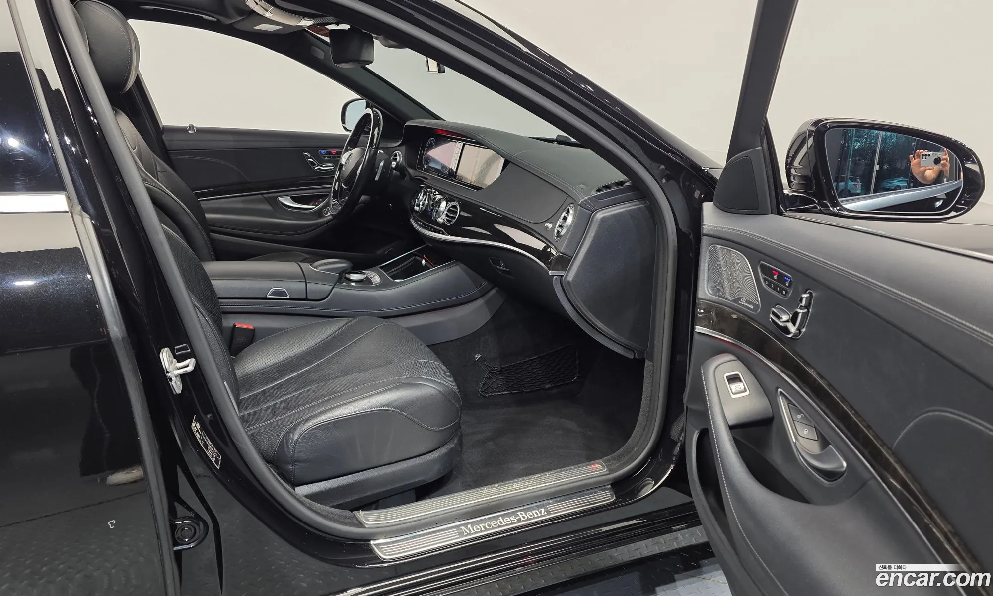 Mercedes-Benz S-Class W222 2015 WDDUG3DB2FA172162 — 14