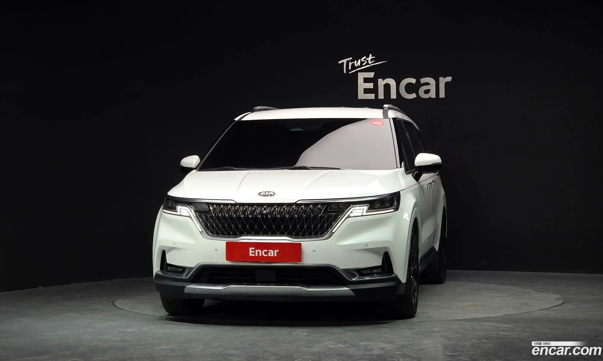 Kia Carnival 2021 — 4