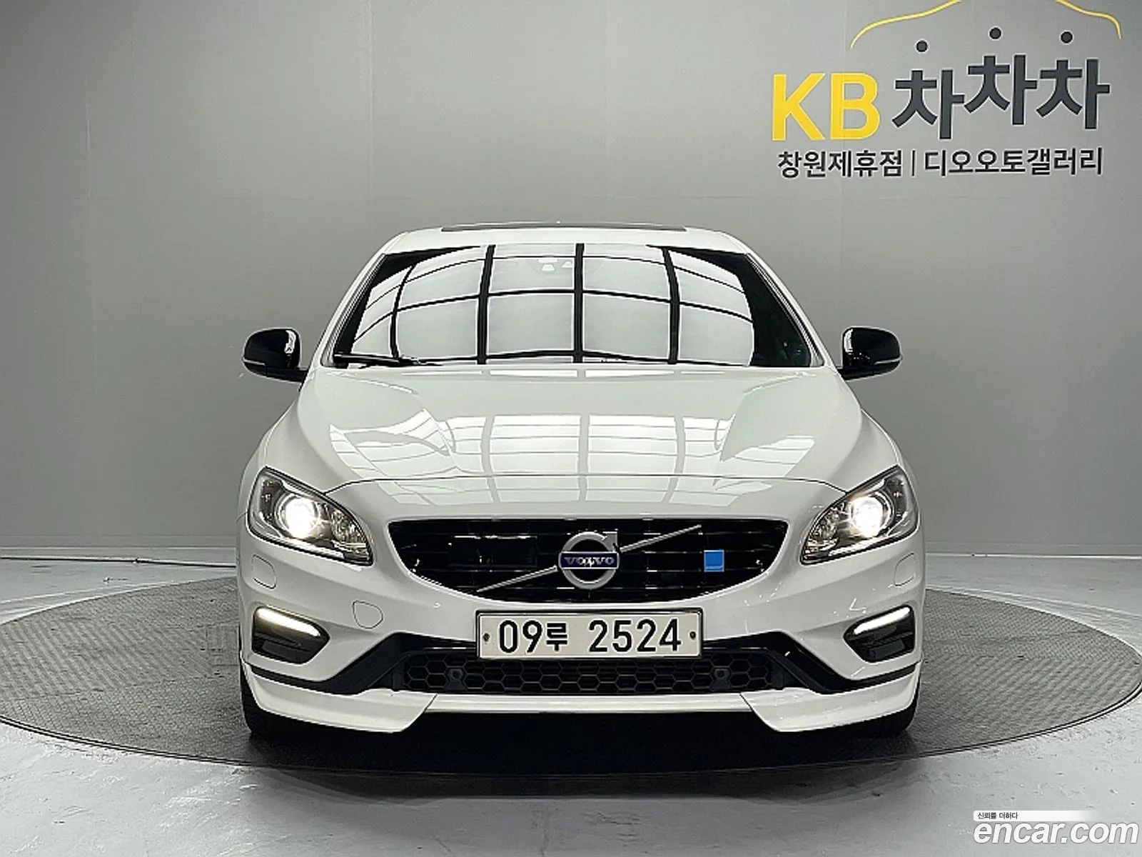 Volvo S60 2017 — 3