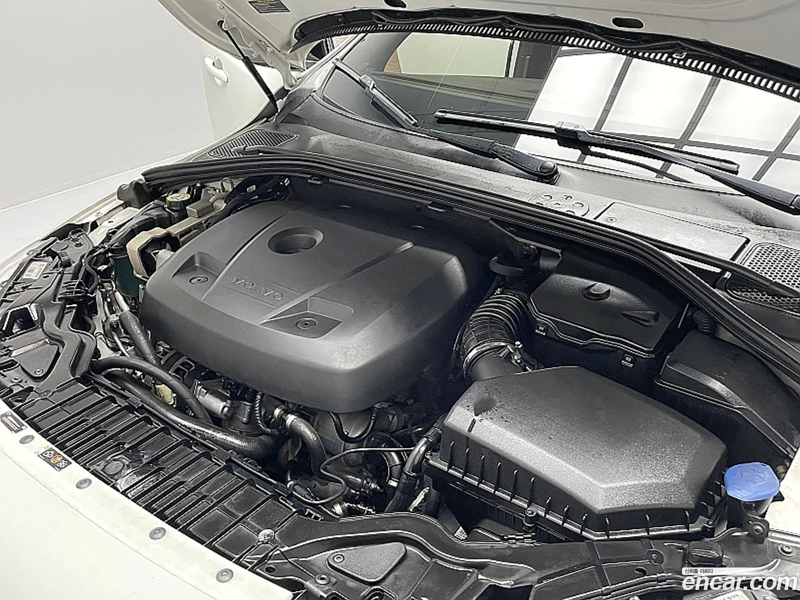Volvo S60 2017 — 10