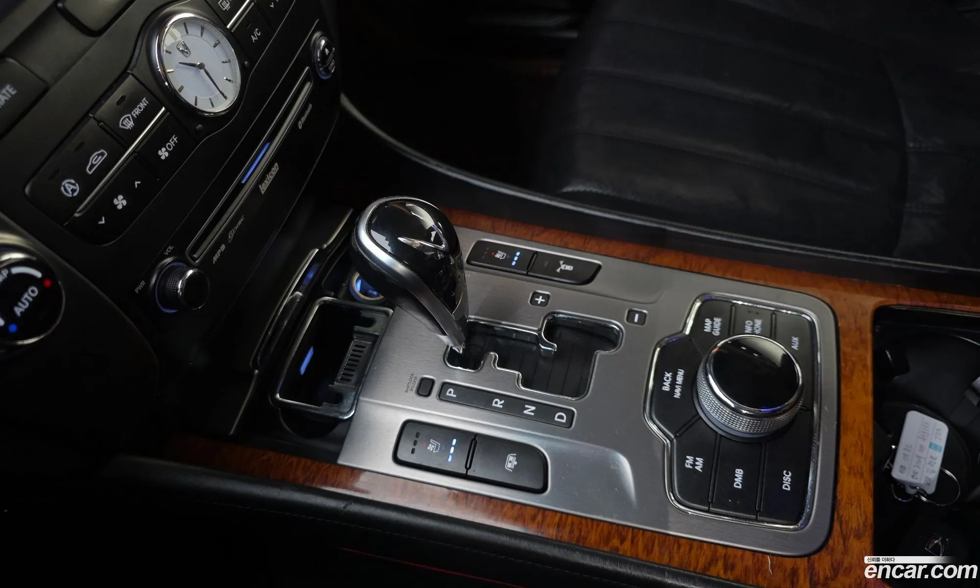 Hyundai Equus 2009 — 12