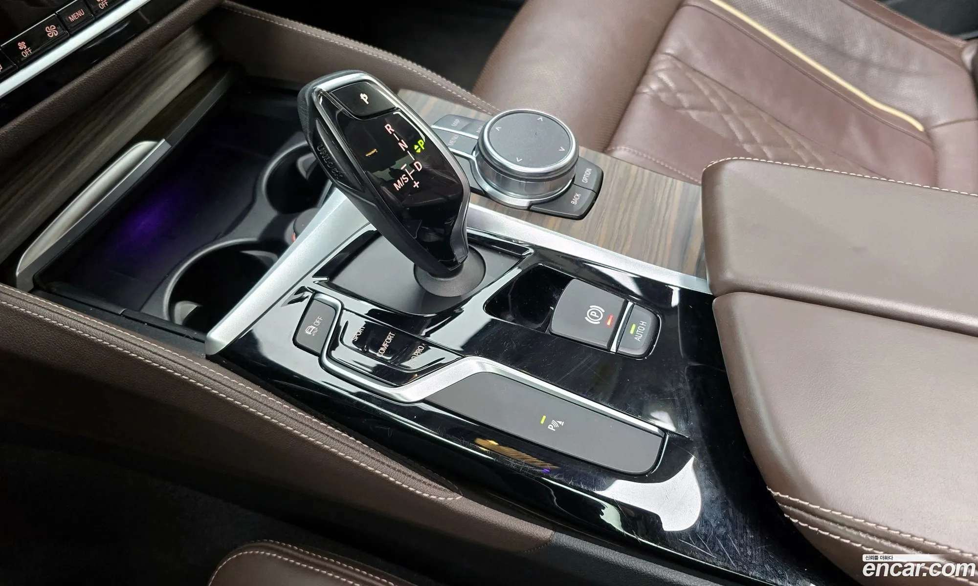 BMW 5 Series 2018 WBAJD9100JWC83252 — 9