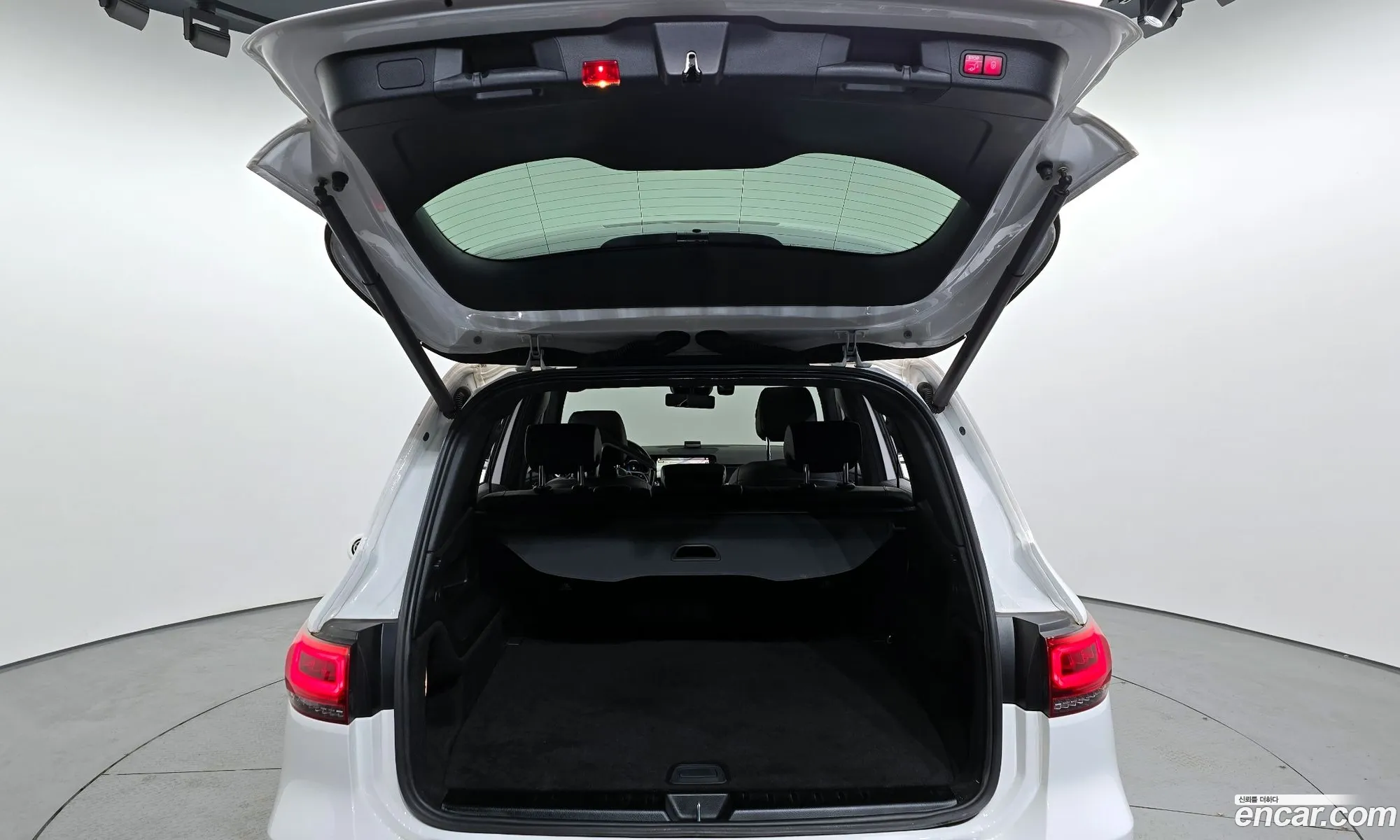 Mercedes-Benz GLB-Class X247 2021 — 17