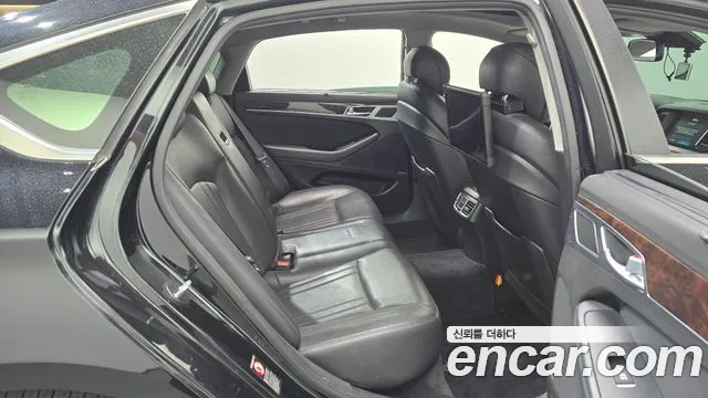 Hyundai Genesis DH 2015 — 11