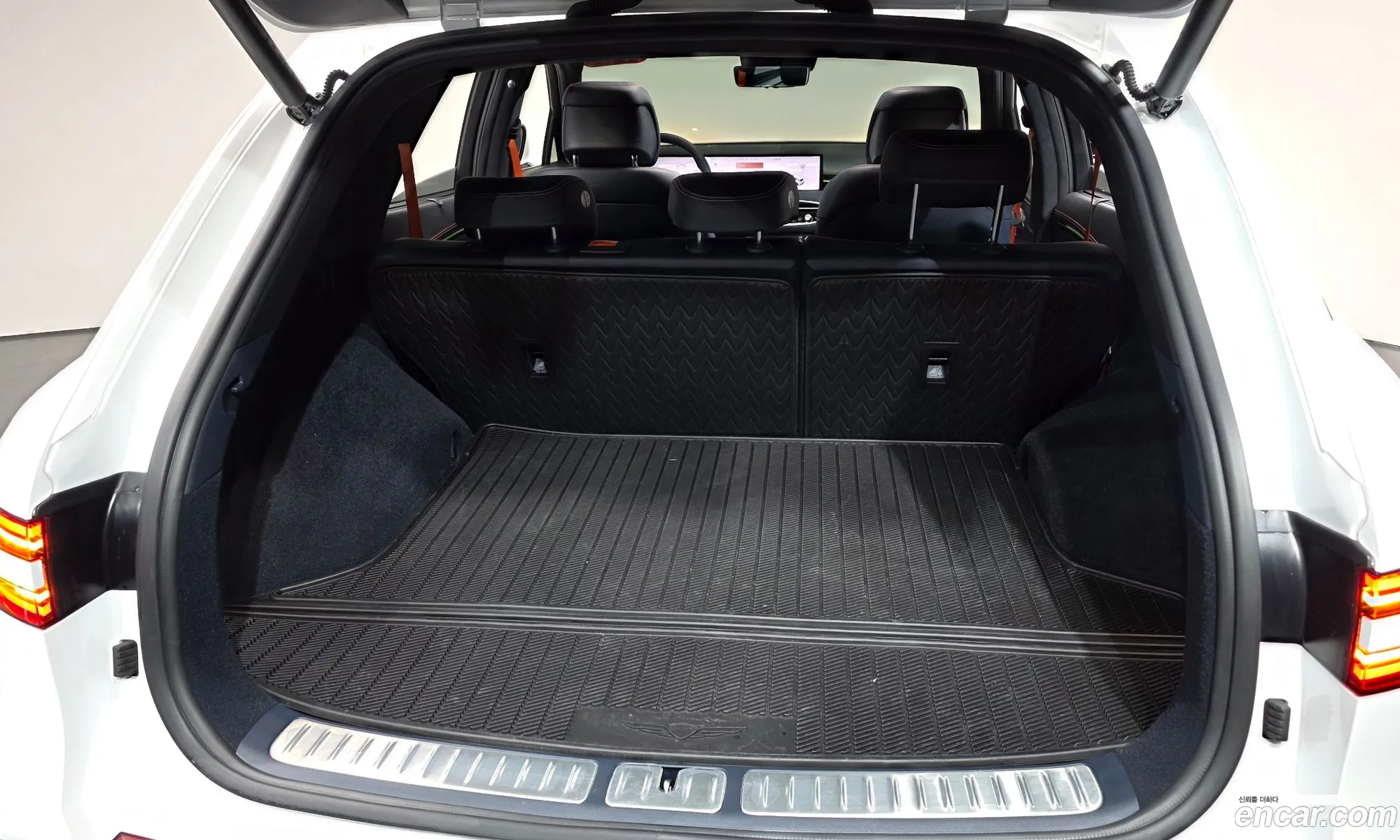 Genesis GV70 2025 KMTMA81BDSU227051 — 7