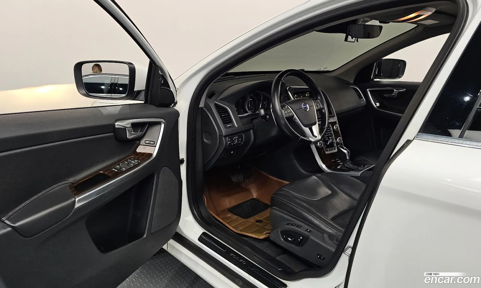 Volvo XC60 2017 — 6