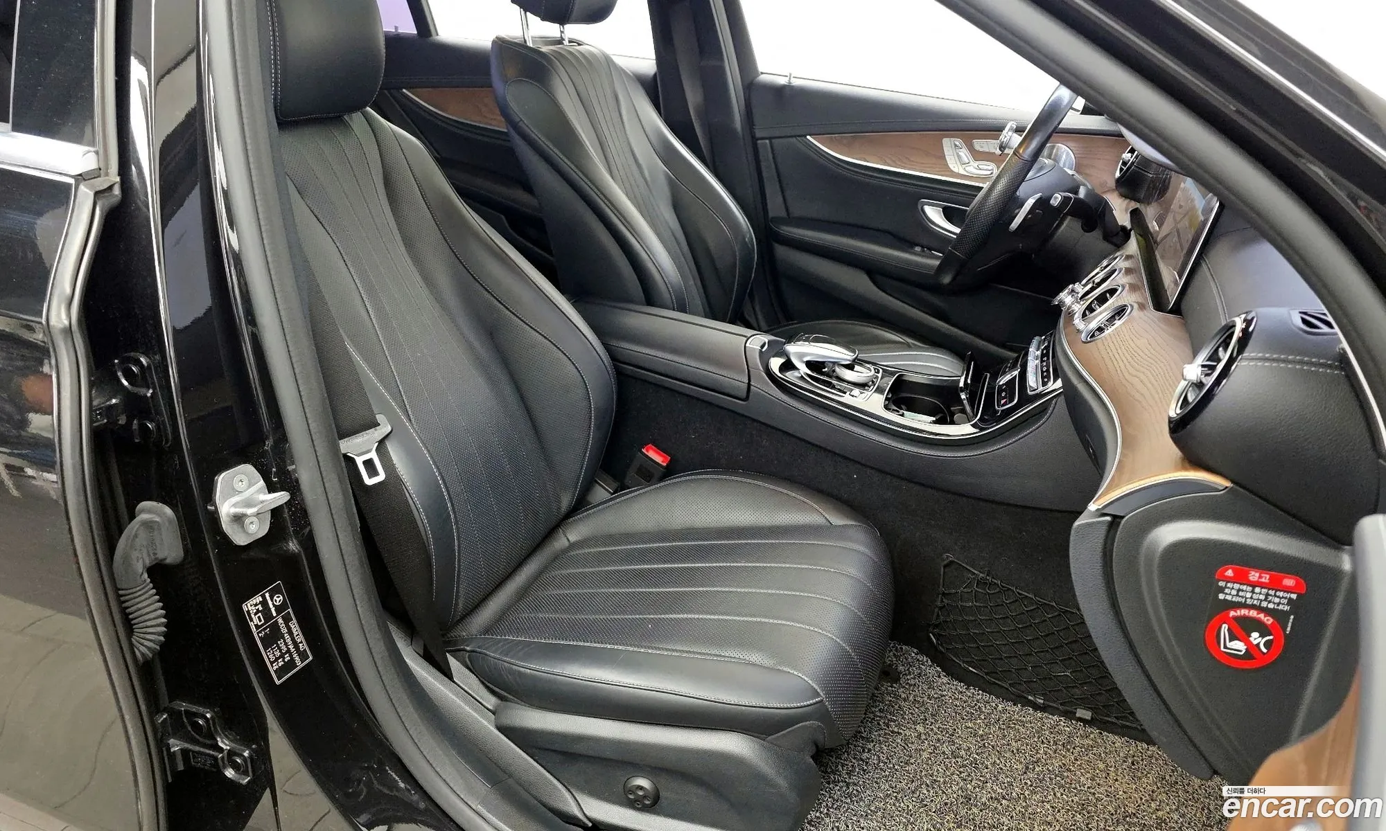 Mercedes-Benz E-Class W213 2018 WDDZF4KB9JA416903 — 7