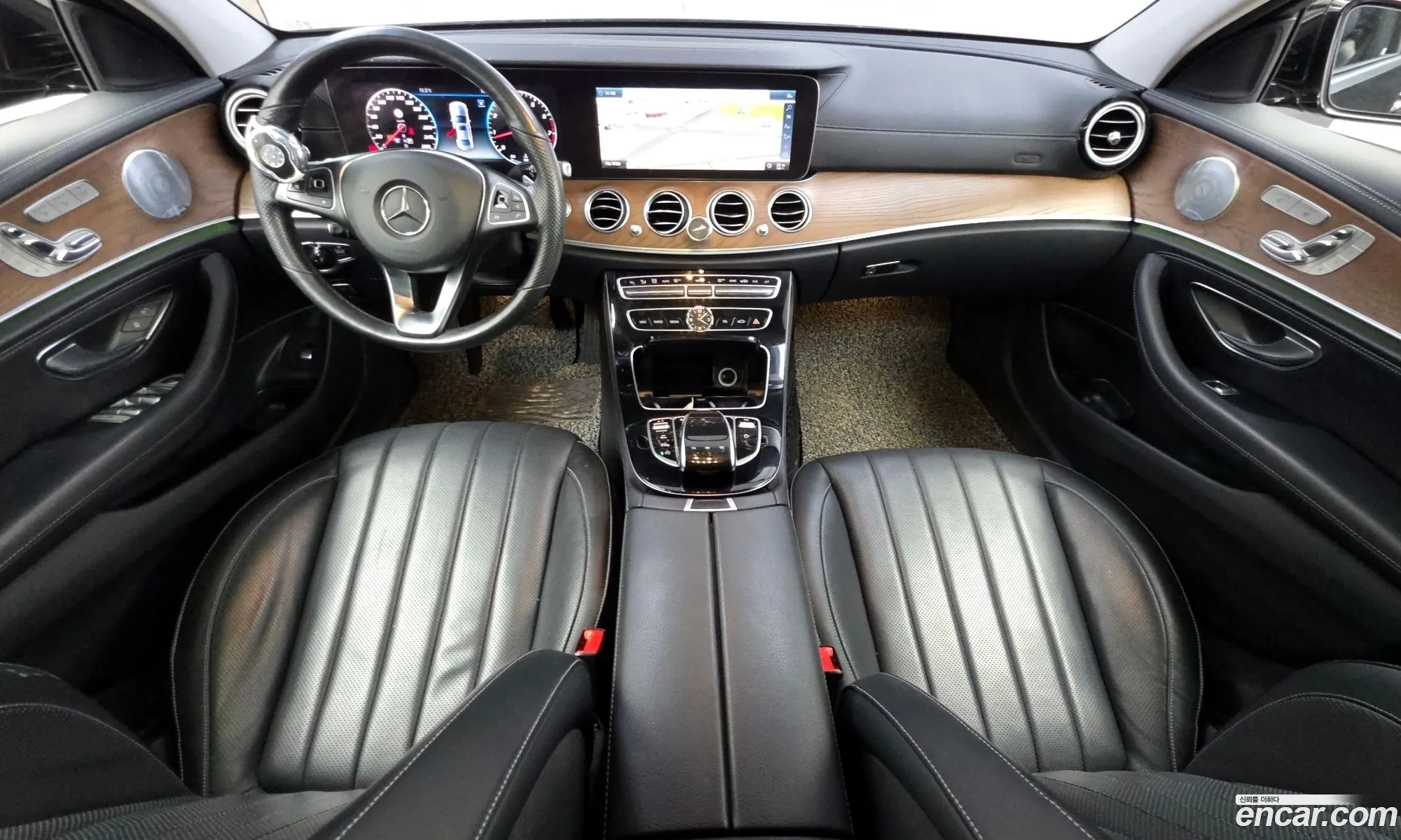 Mercedes-Benz E-Class W213 2018 WDDZF4KB9JA416903 — 20