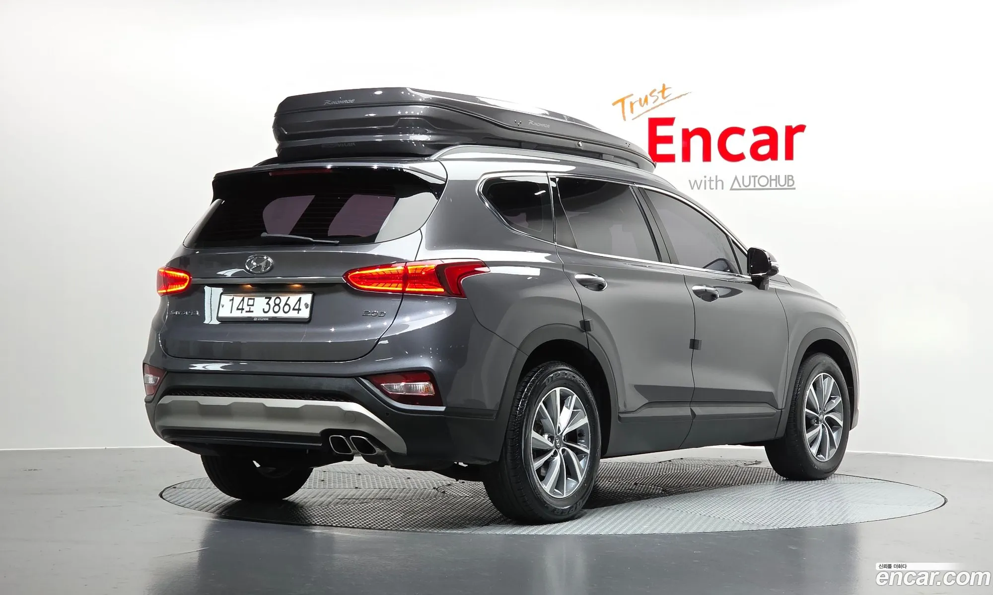Hyundai Santa Fe TM 2018 — 18