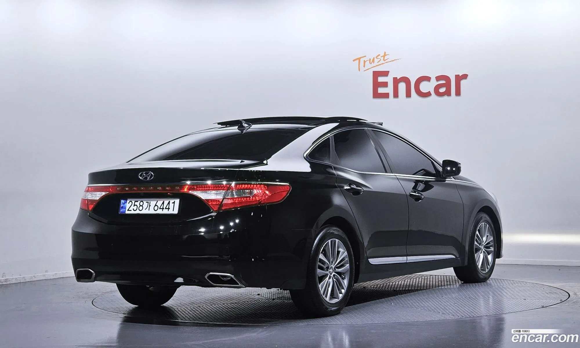 Hyundai Grandeur HG 2016 — 17