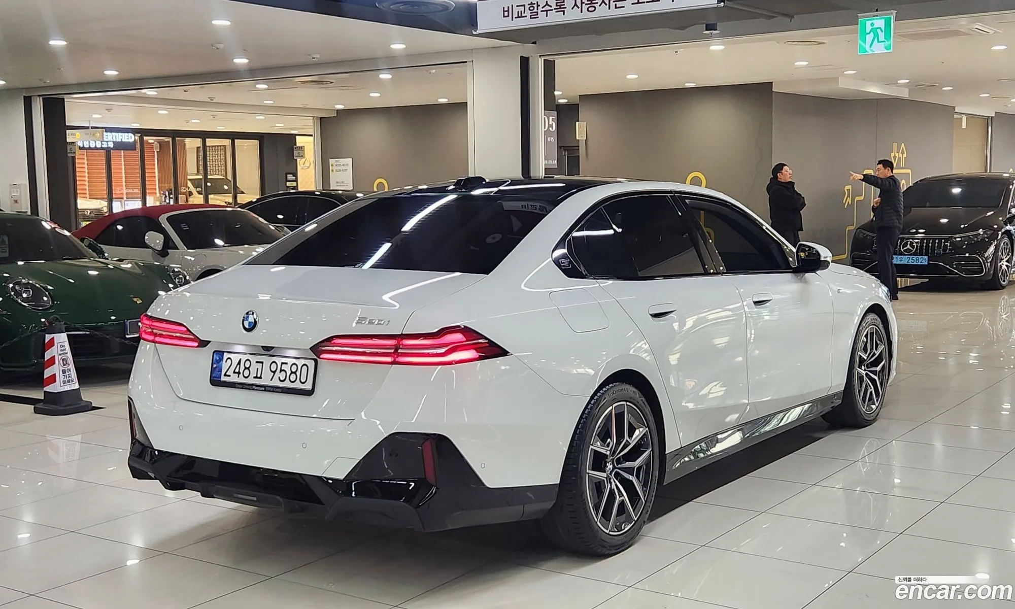 BMW 5 Series 2023 — 19