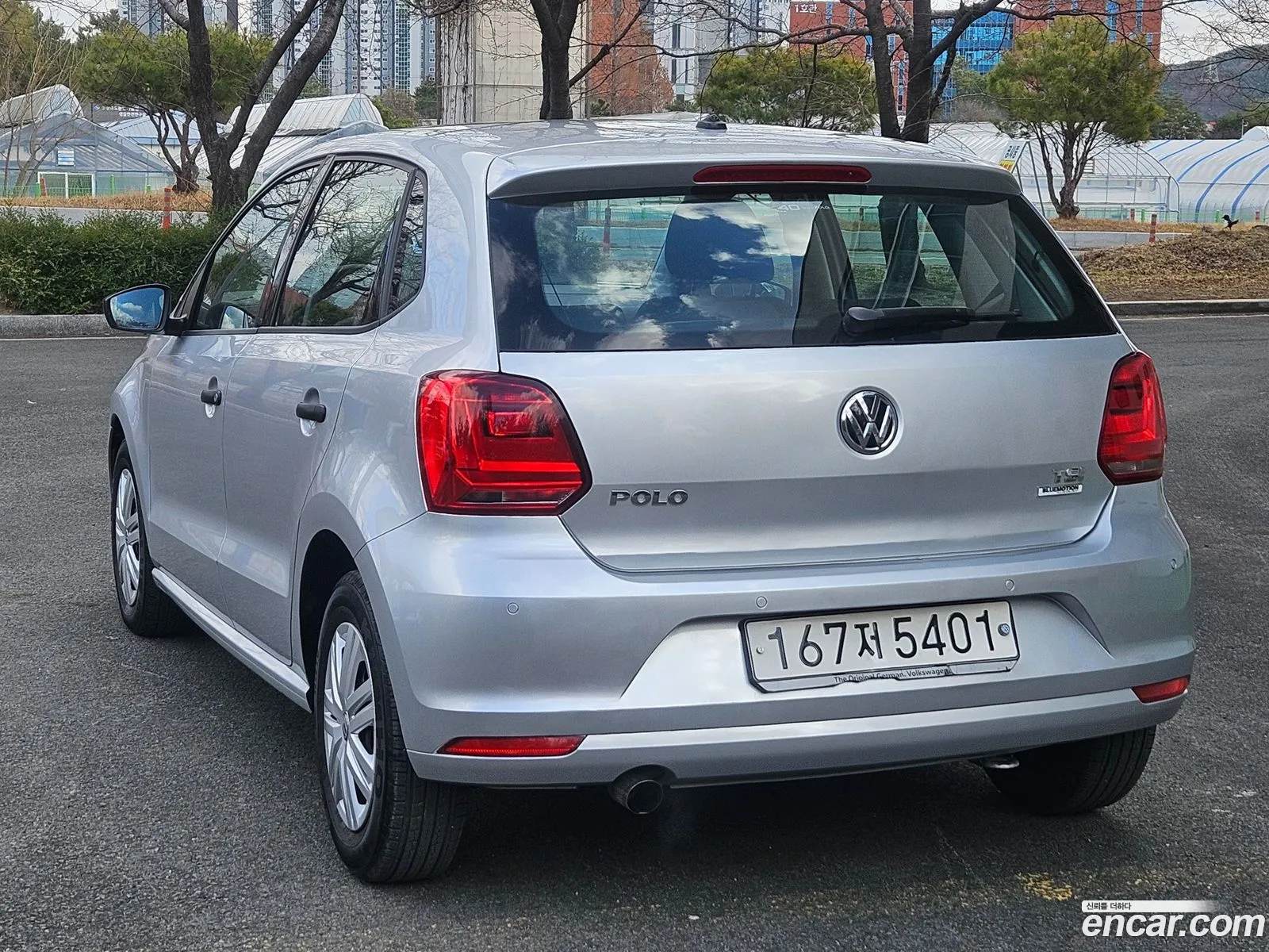 Volkswagen Polo 2016 — 12