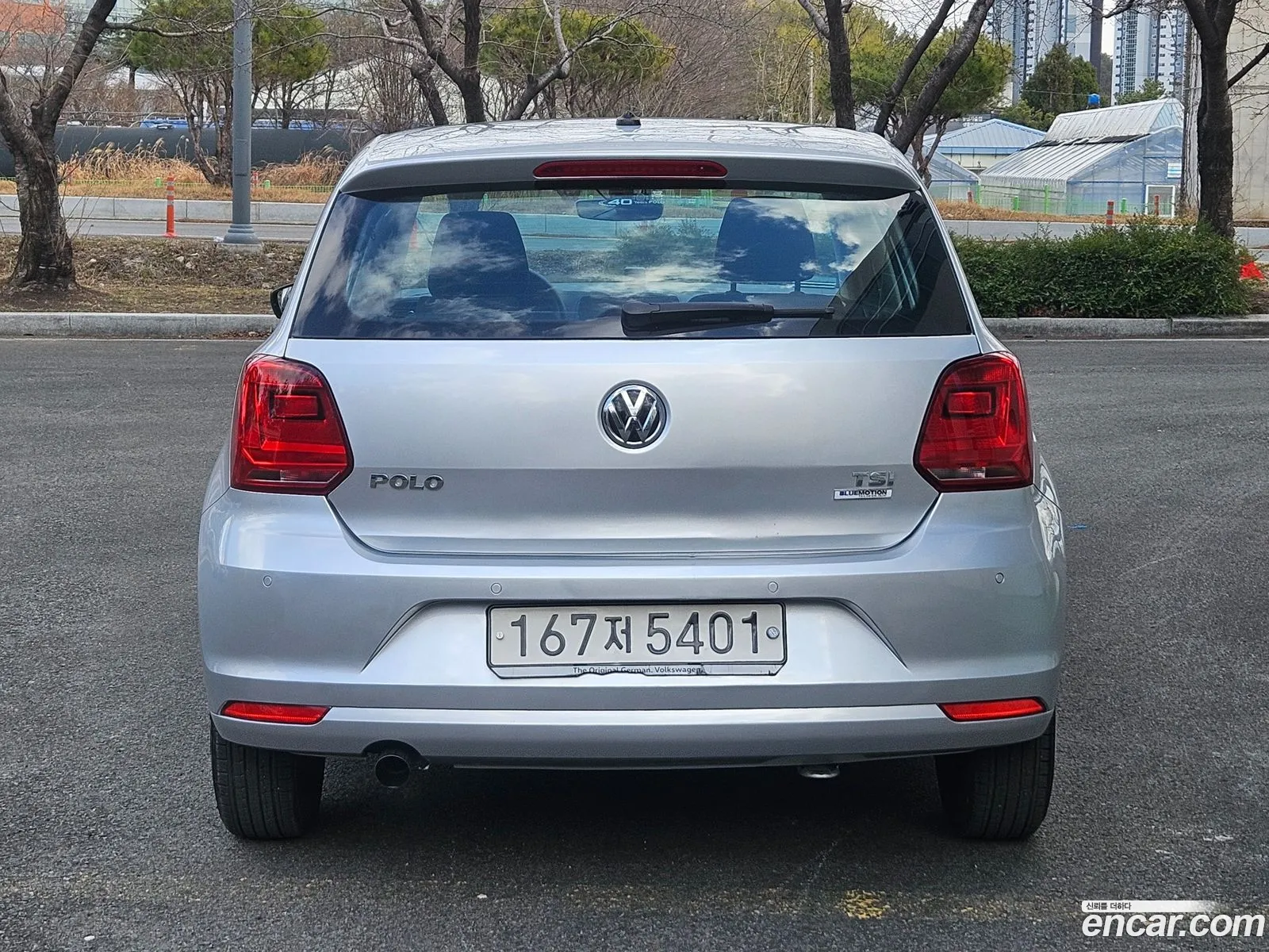 Volkswagen Polo 2016 — 16
