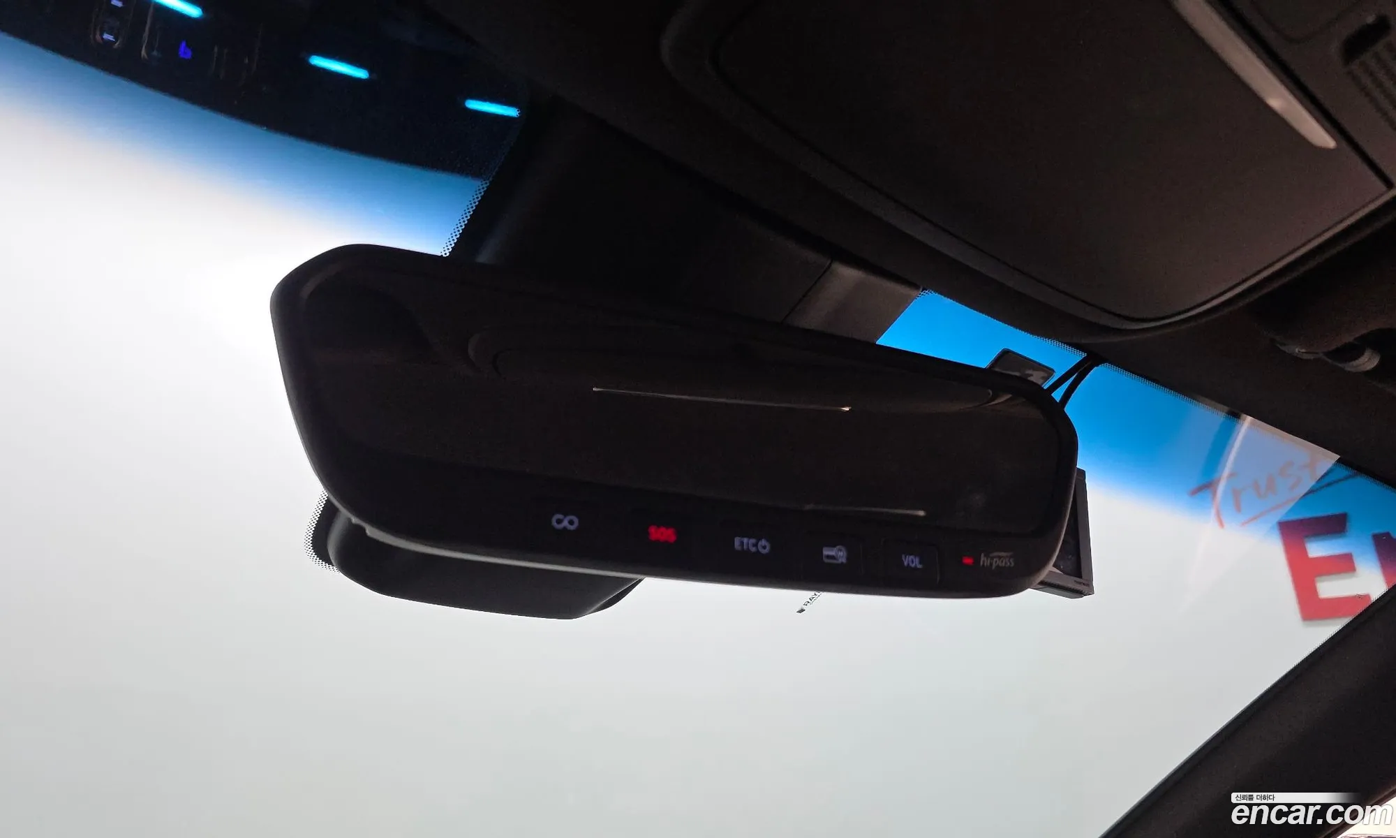 Genesis G90 2021 KMHG241DDMU094810 — 4