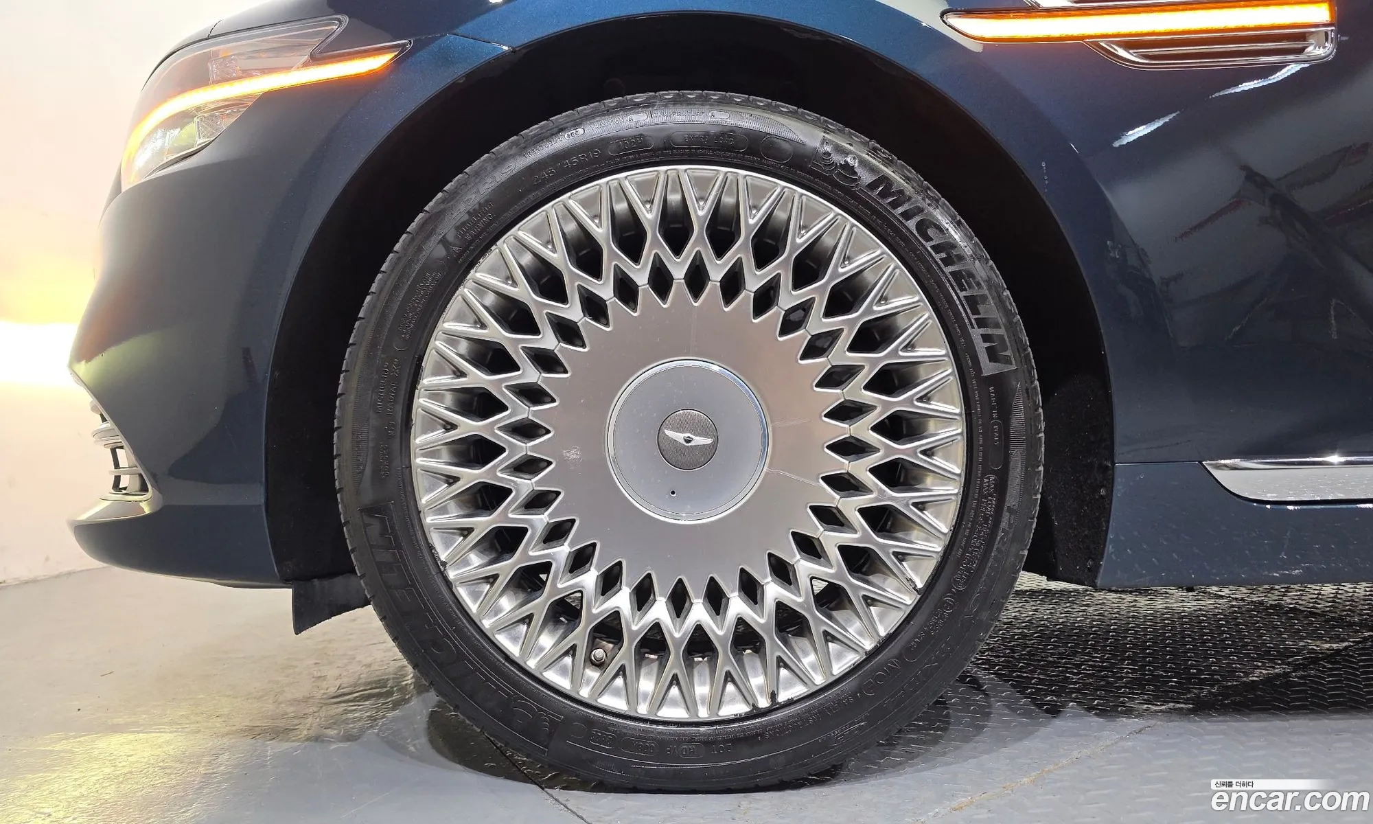 Genesis G90 2021 KMHG241DDMU094810 — 7