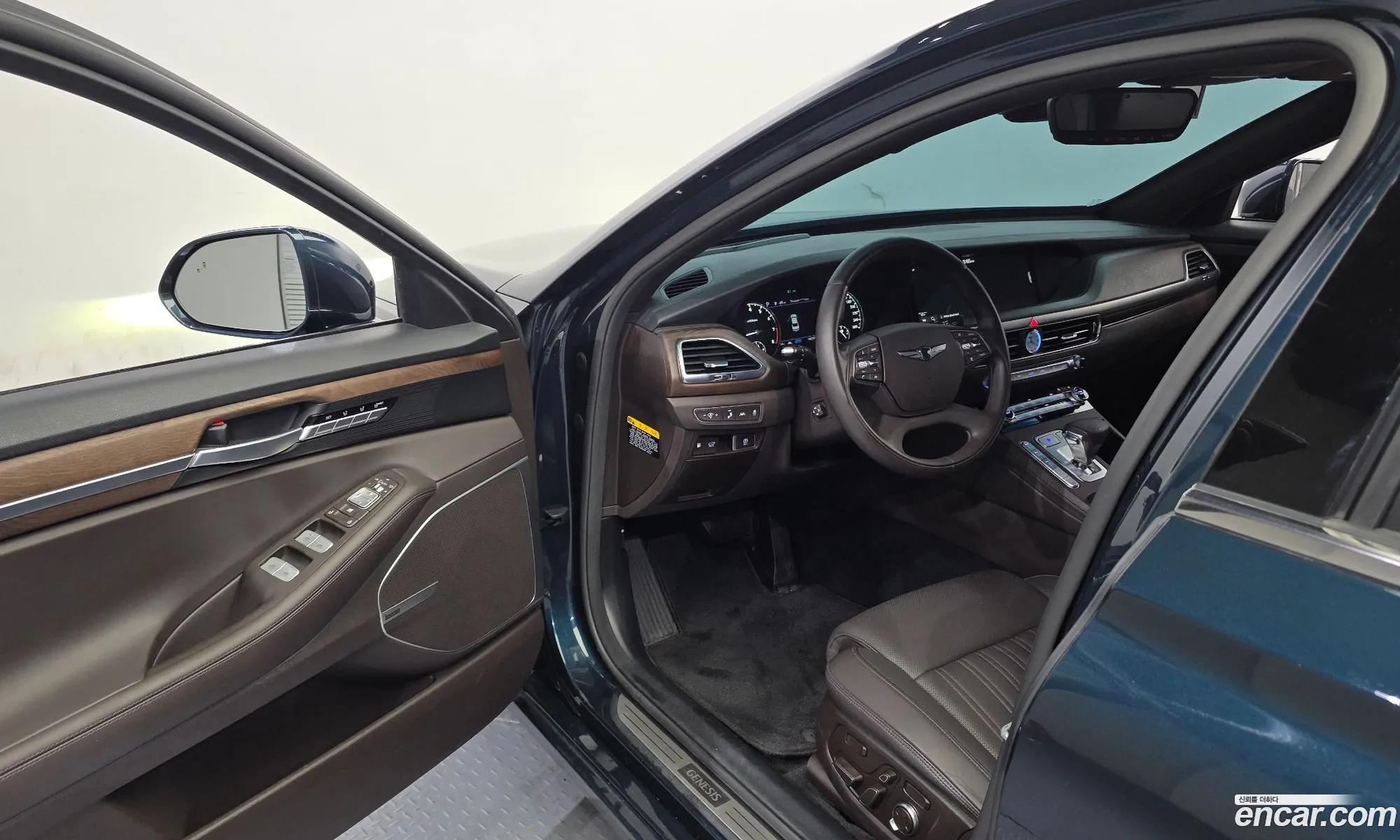 Genesis G90 2021 KMHG241DDMU094810 — 19