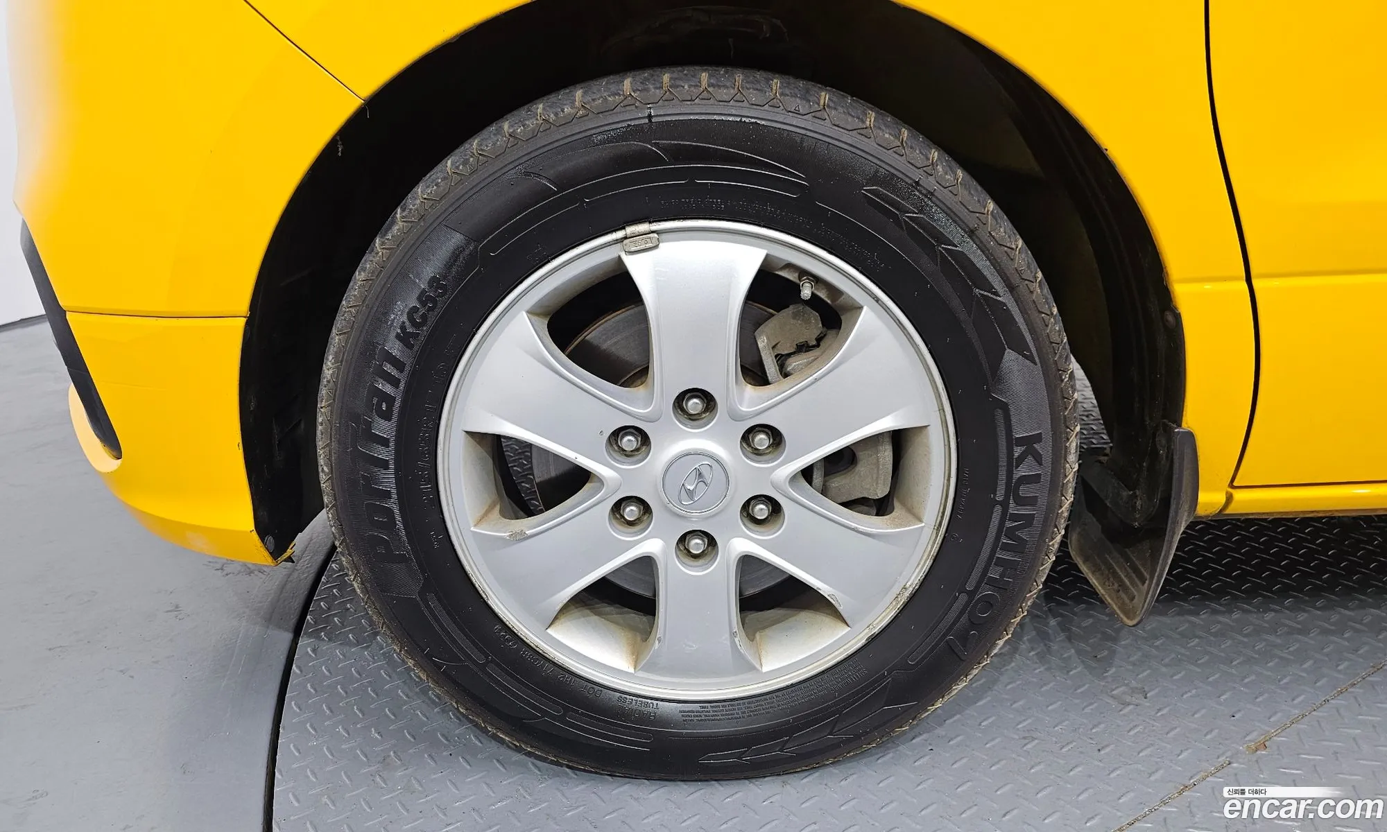 Hyundai Grand Starex 2018 — 16