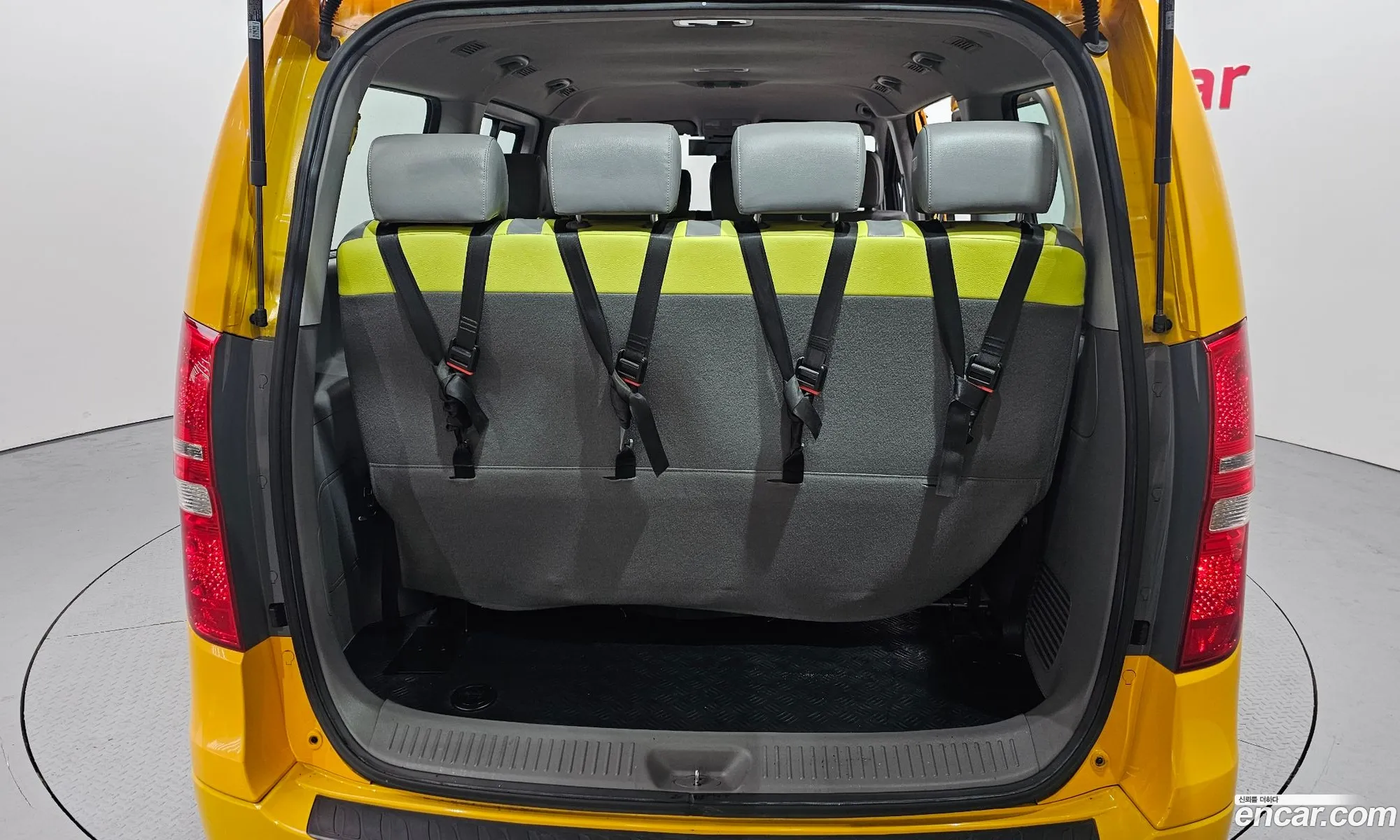 Hyundai Grand Starex 2018 — 20