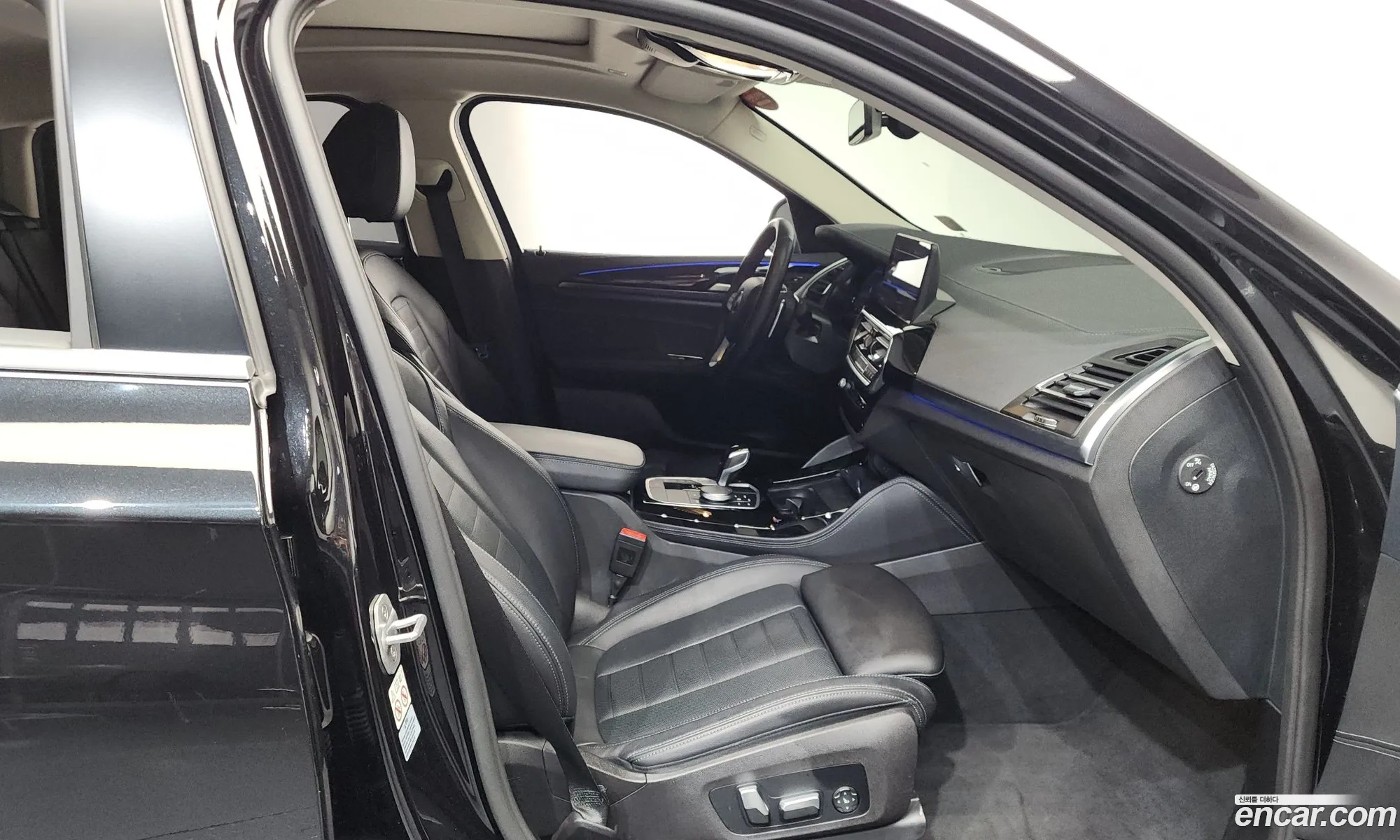 BMW X4 2022 WBA21DT06N9M83115 — 17