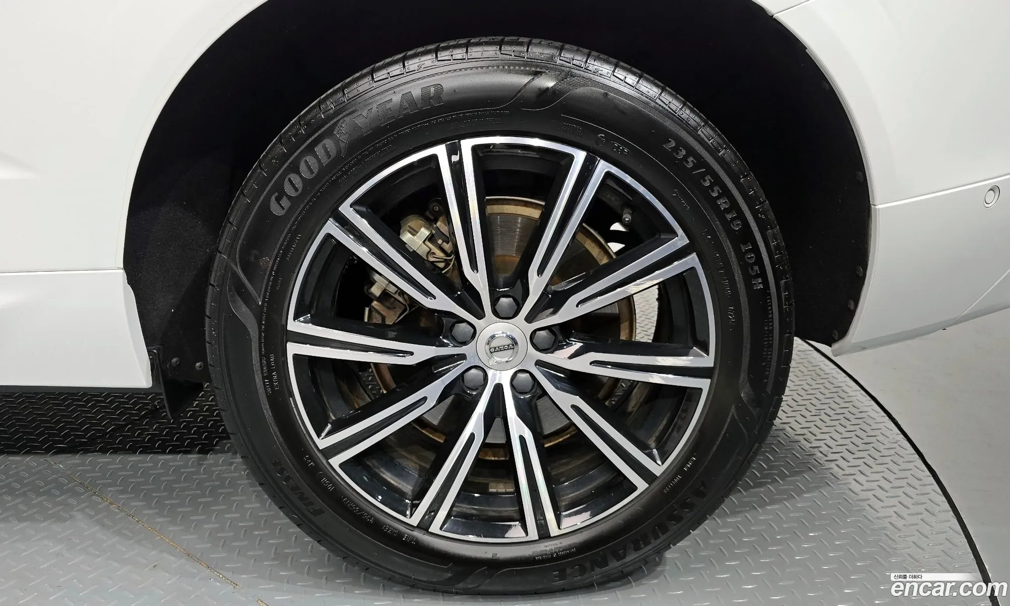 Volvo XC60 2021 — 12