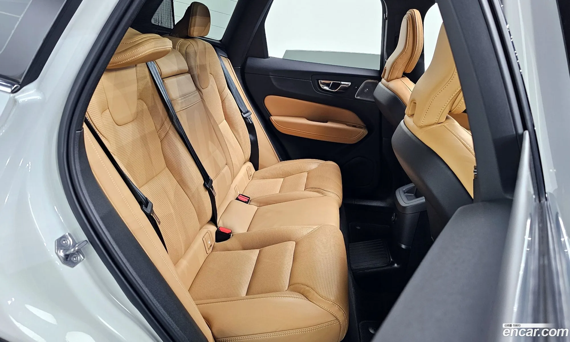 Volvo XC60 2021 — 13