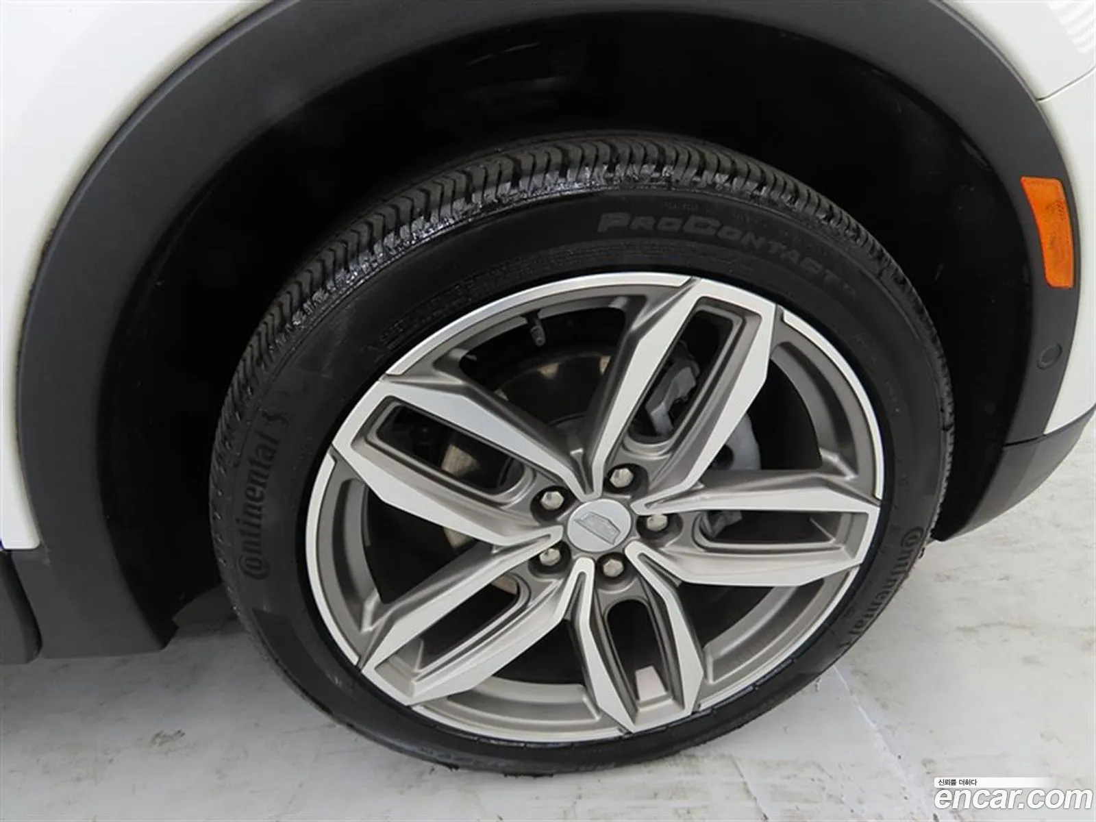 Cadillac XT4 2023 — 8