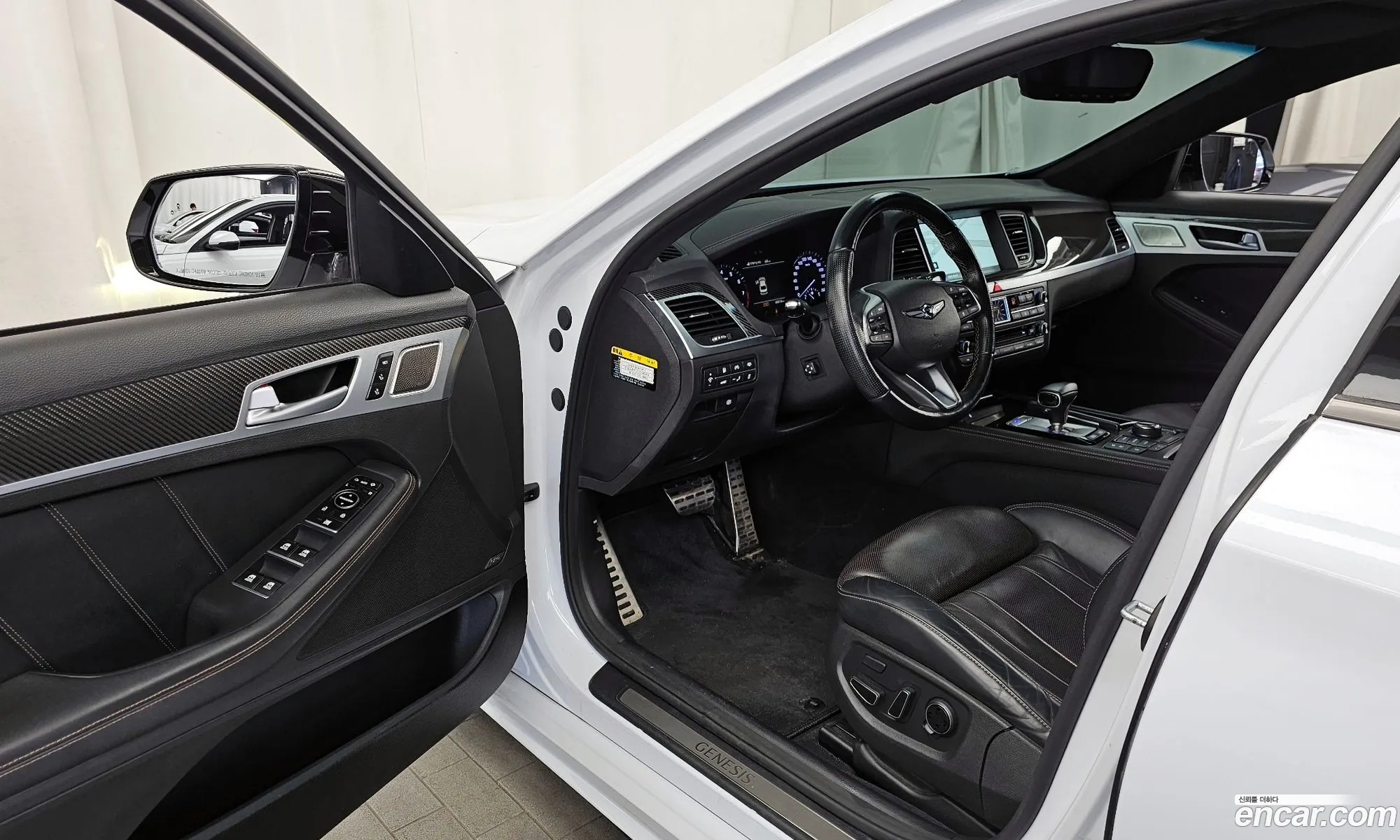 Genesis G80 2018 — 13