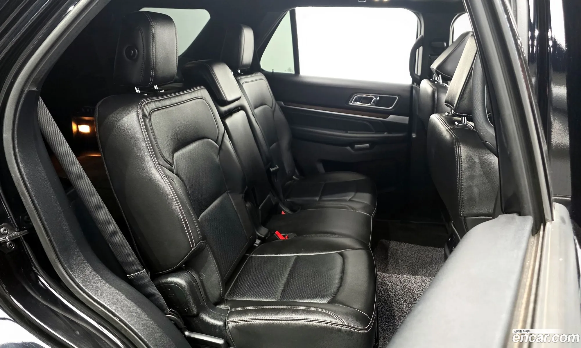 Ford Explorer 2018 — 11