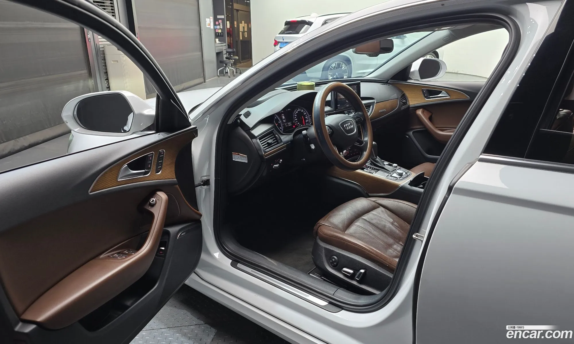 Audi A6 2015 — 19