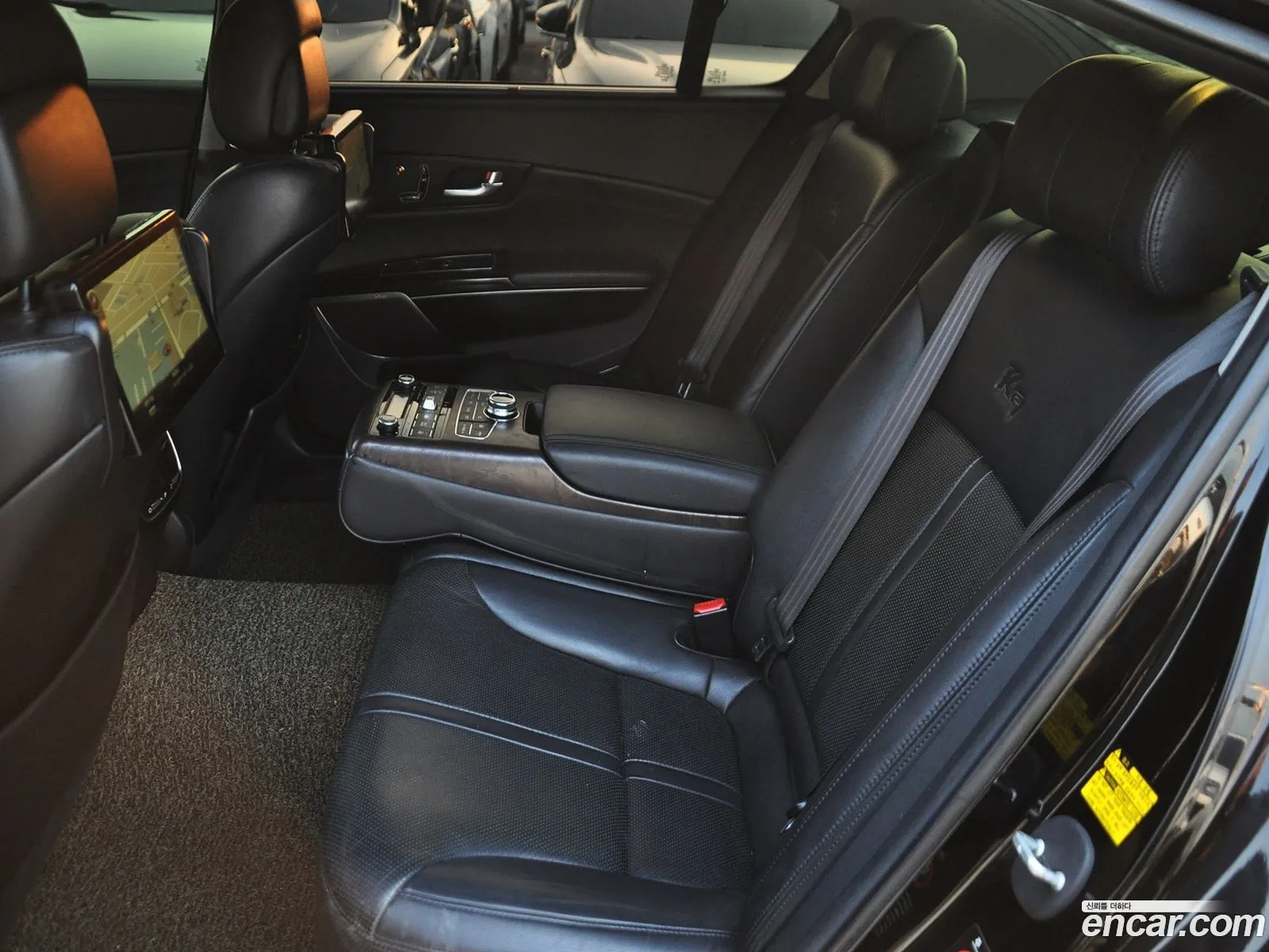 Kia K9 2013 — 17