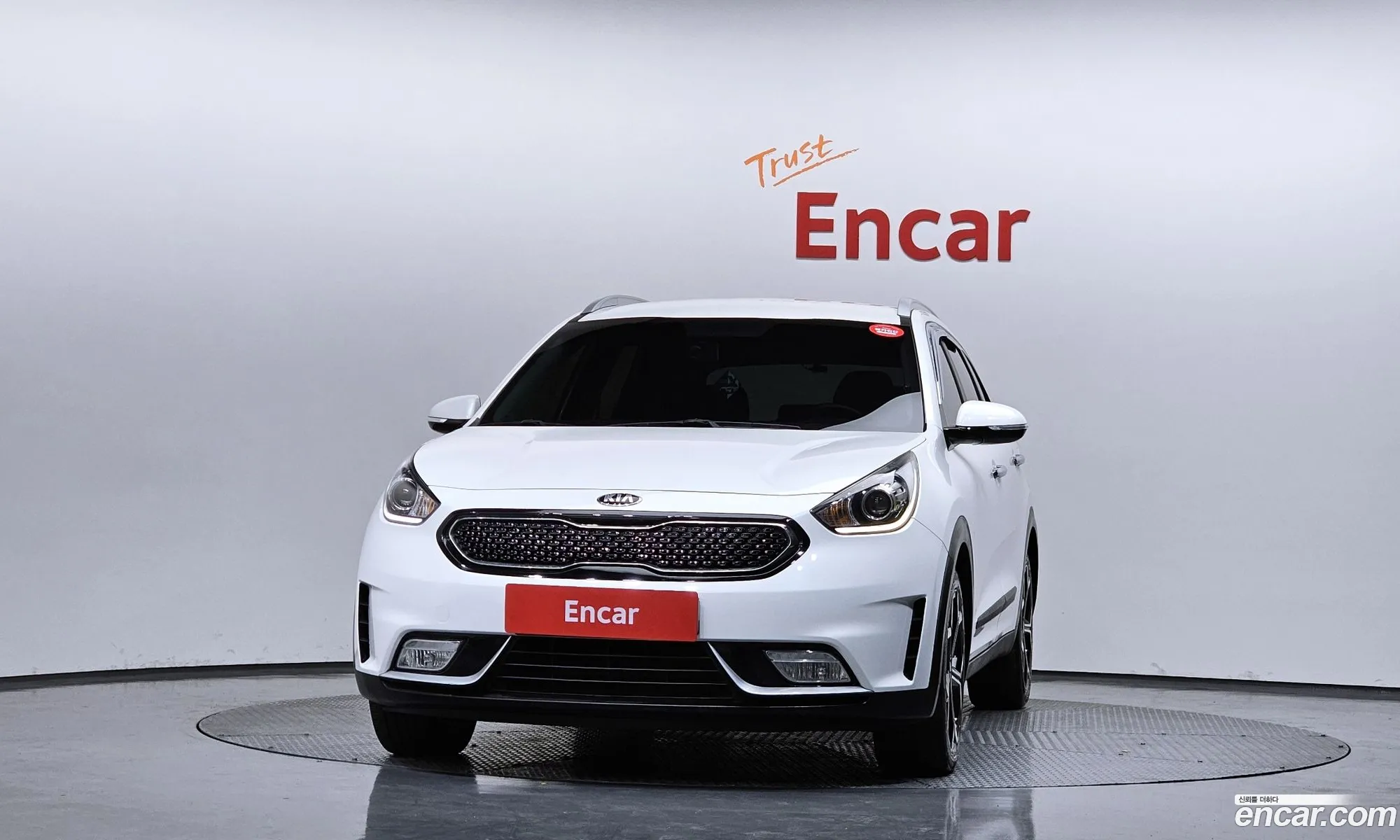 Kia Niro 2018 KNACB81CGJA166070 — 11