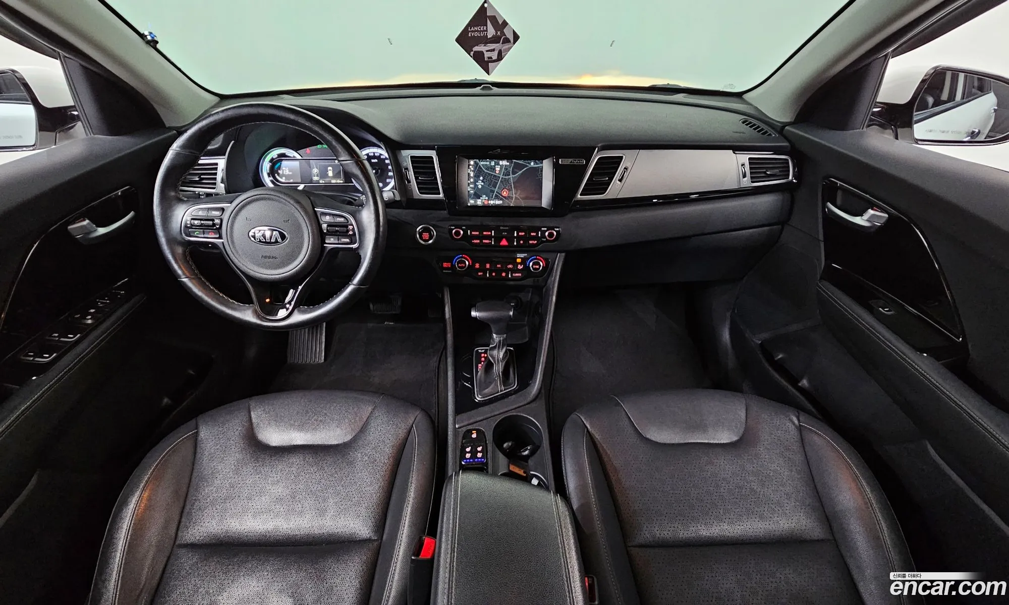 Kia Niro 2018 KNACB81CGJA166070 — 15