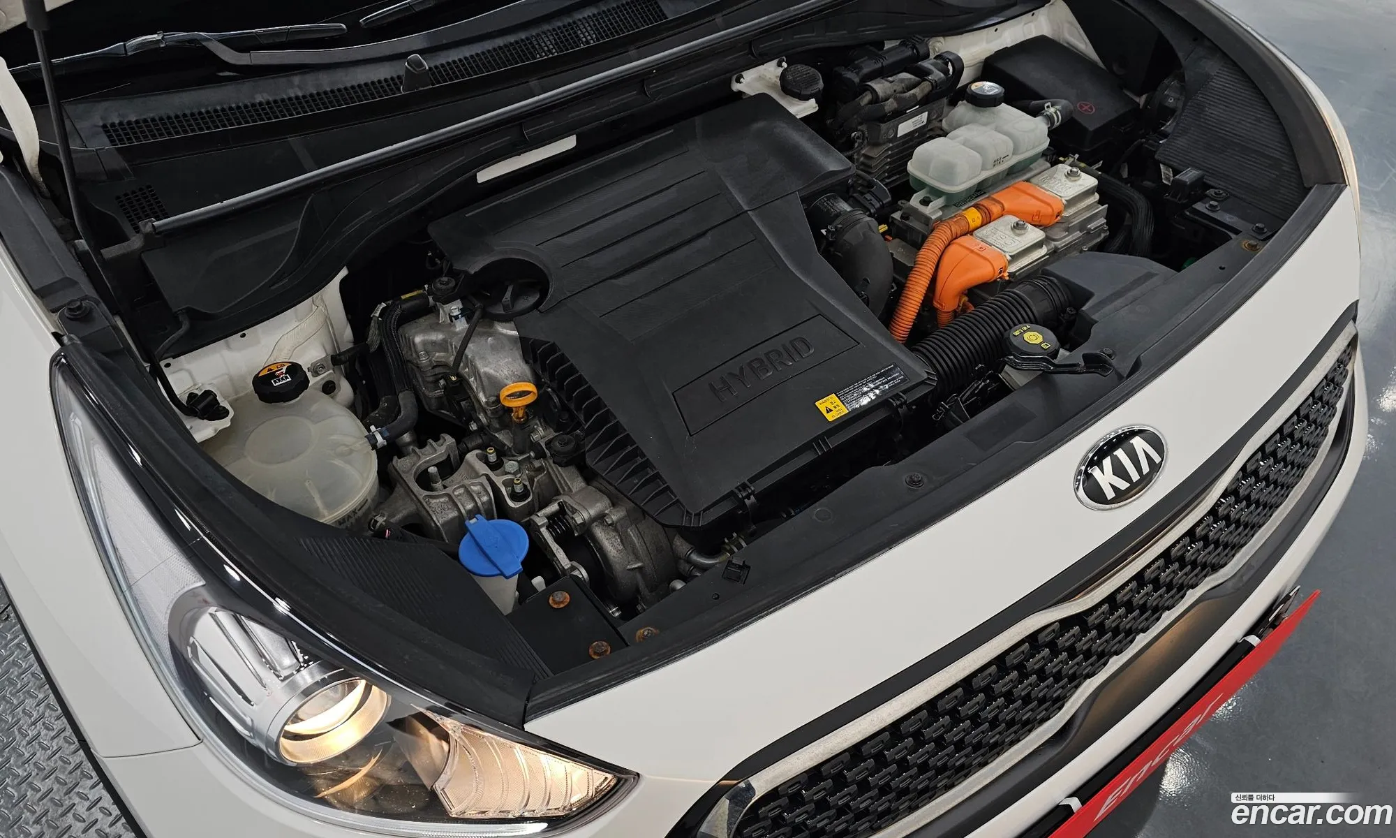 Kia Niro 2018 KNACB81CGJA166070 — 20