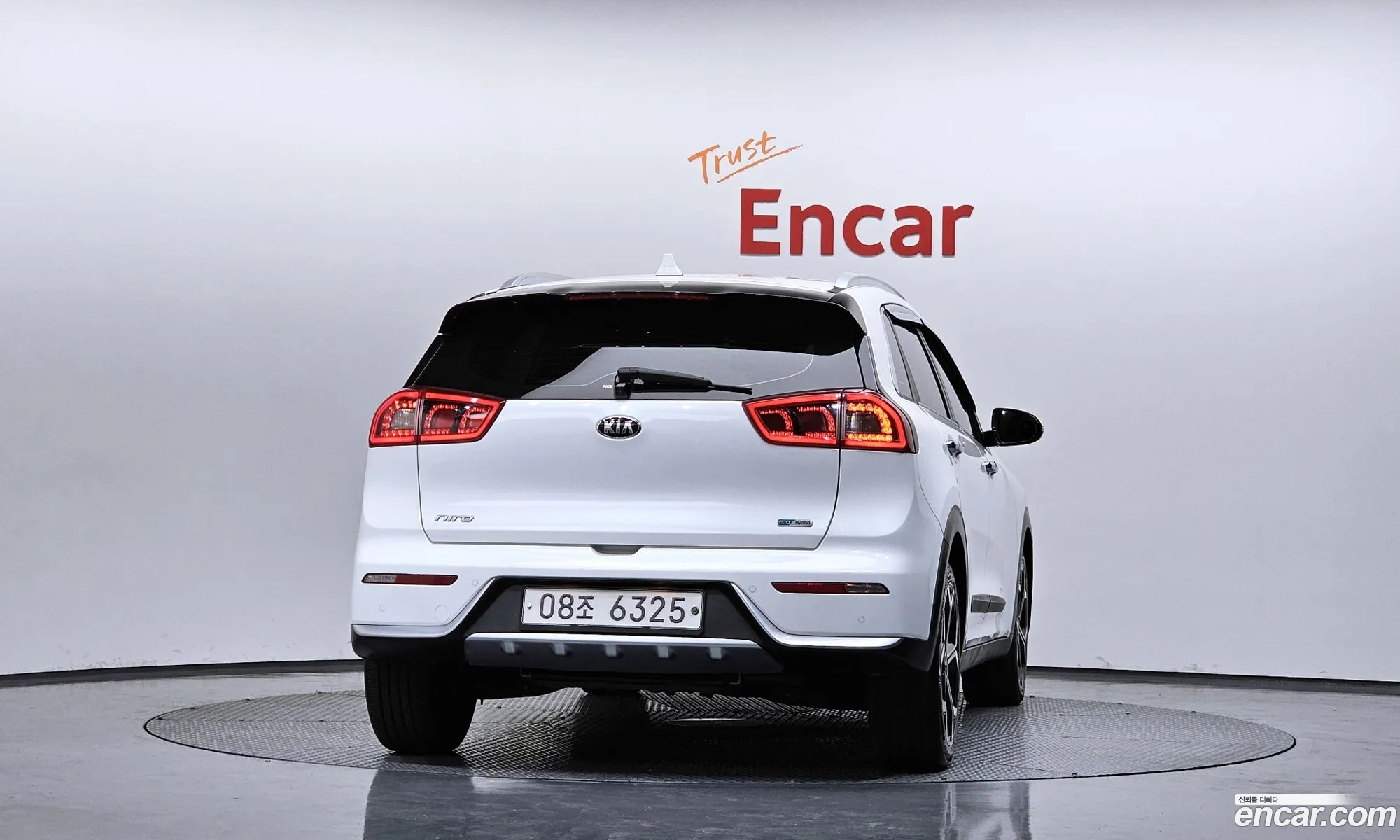 Kia Niro 2018 KNACB81CGJA166070 — 13