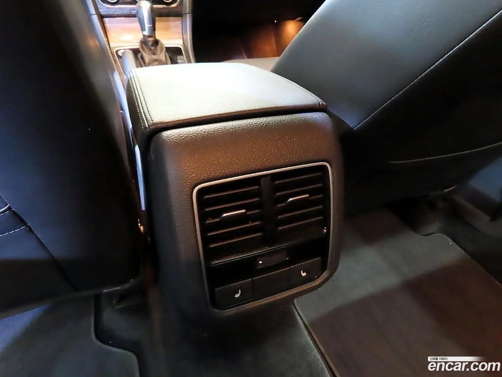 Volkswagen Passat 2018 — 17