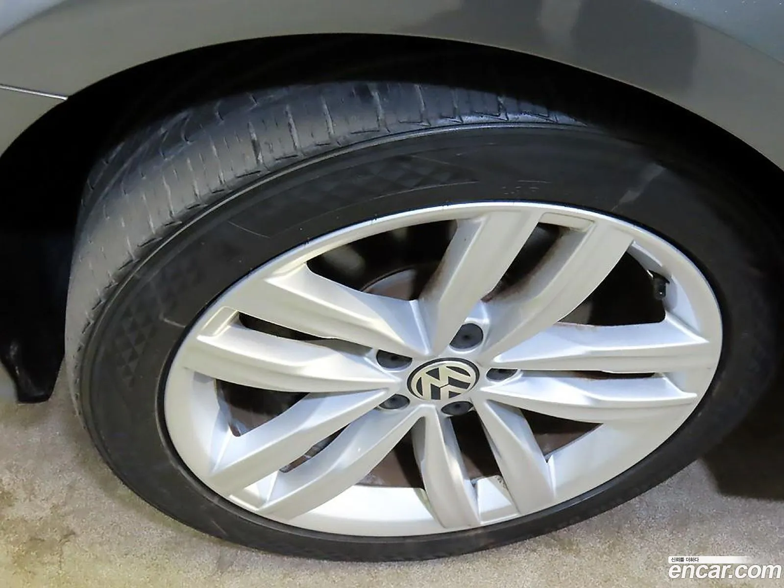 Volkswagen Passat 2018 — 11
