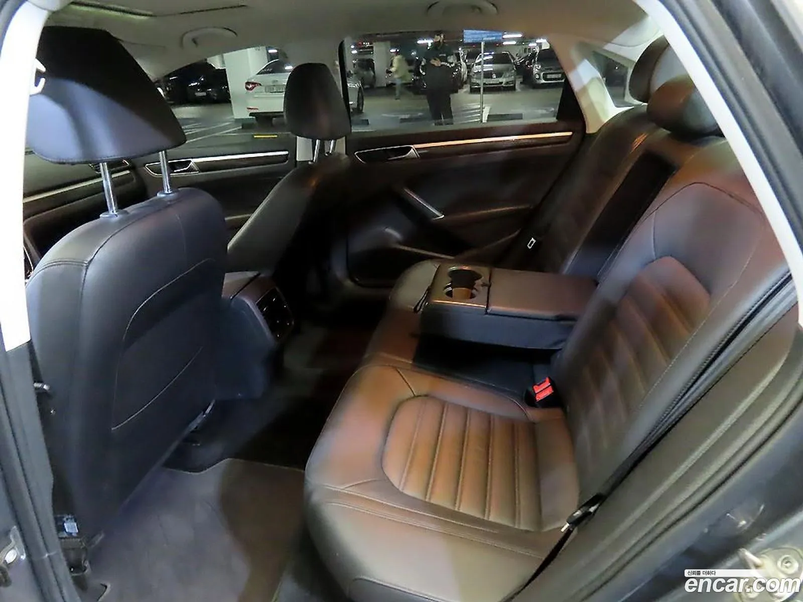 Volkswagen Passat 2018 — 18