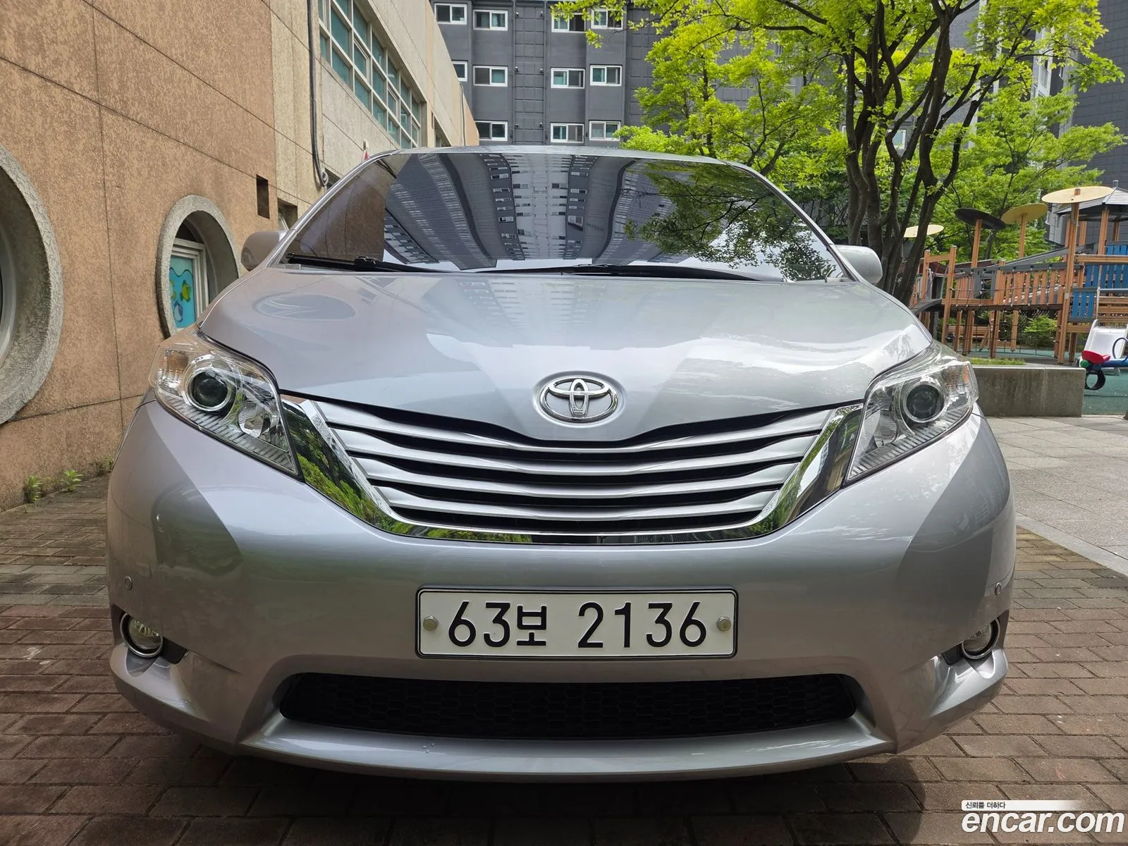 Toyota Sienna 2014 — 17