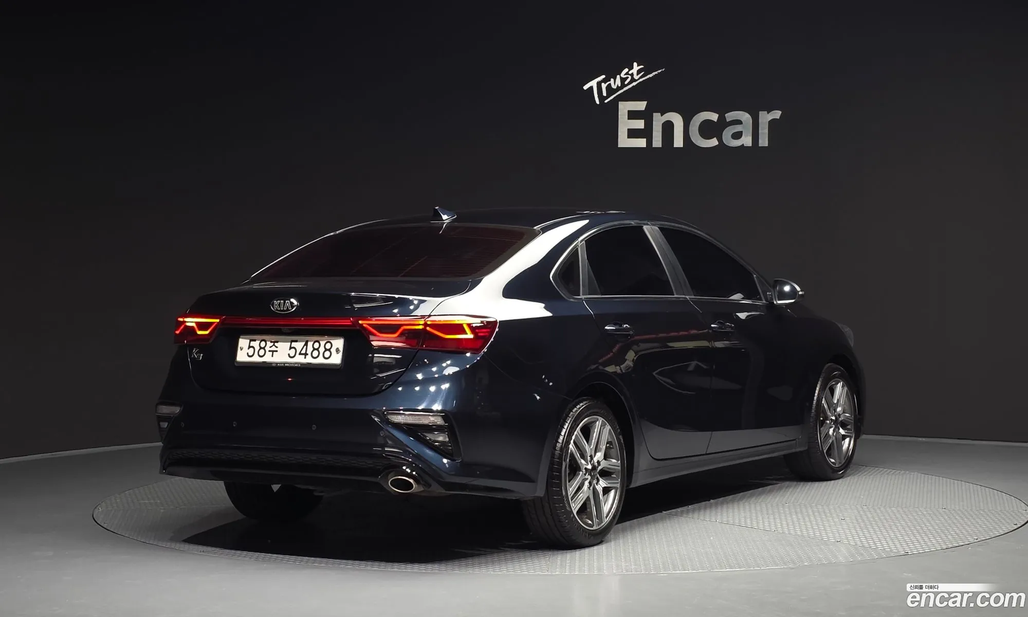 Kia K3 2018 — 12