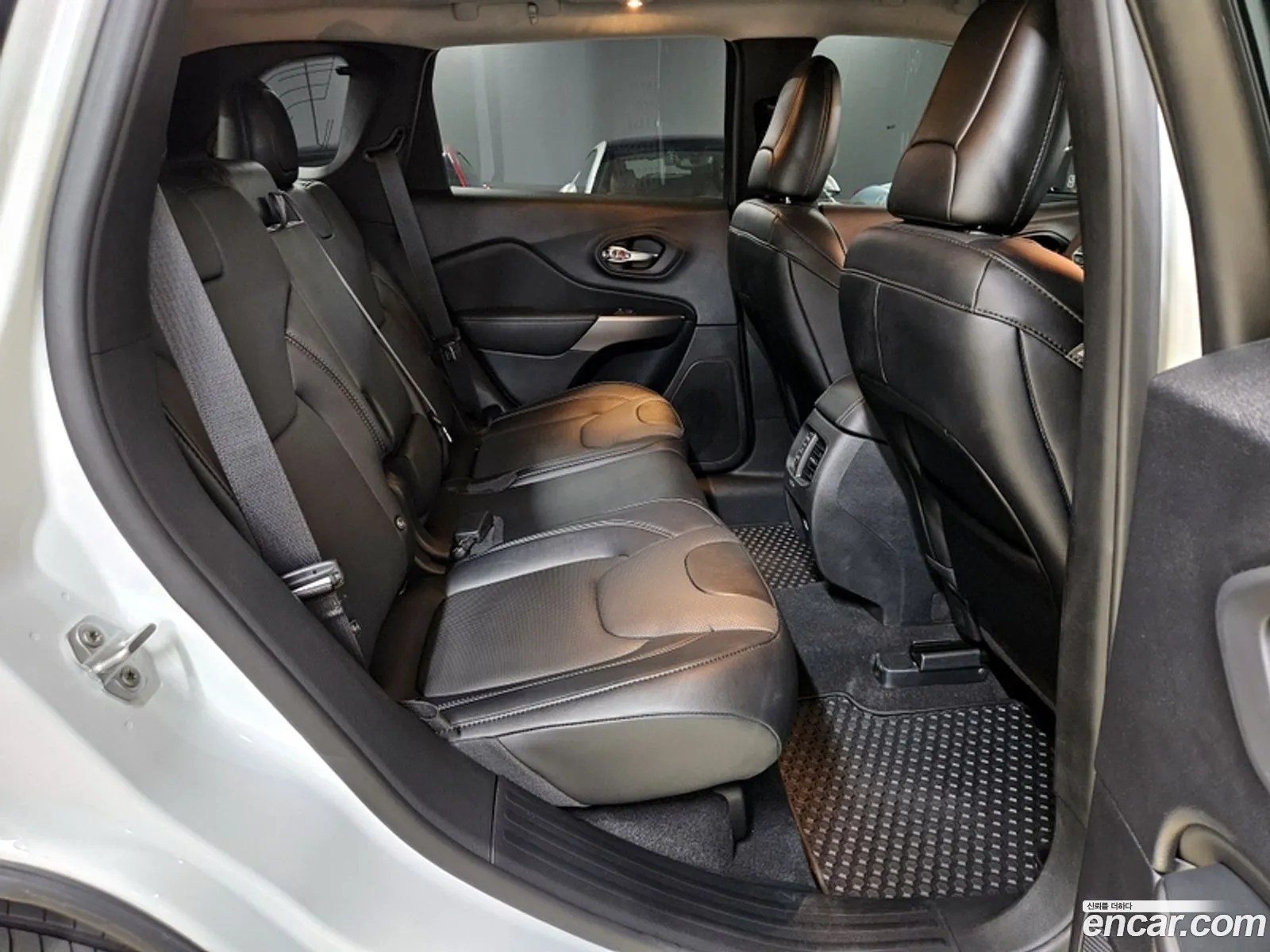 Jeep Cherokee 2022 — 5