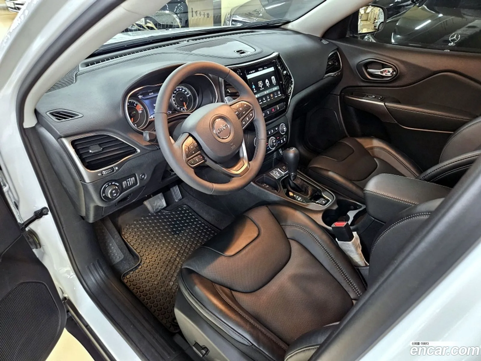 Jeep Cherokee 2022 — 14