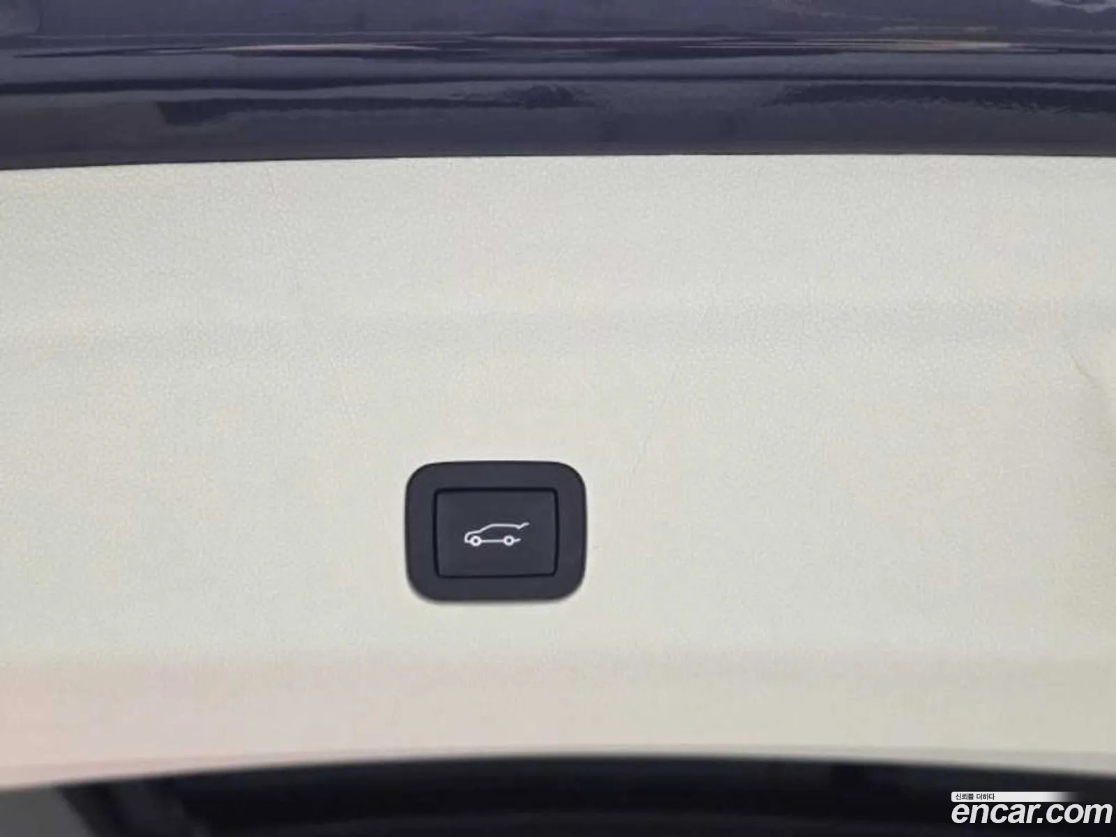 Cadillac Escalade 2023 — 16