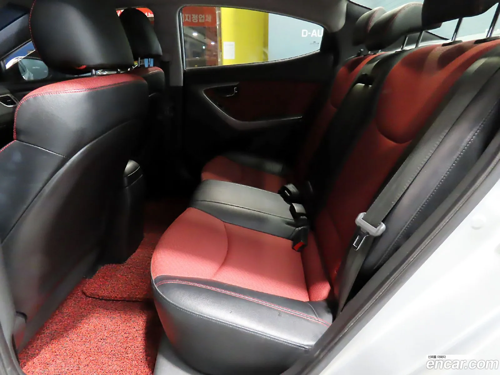 Hyundai Elantra MD 2012 — 16