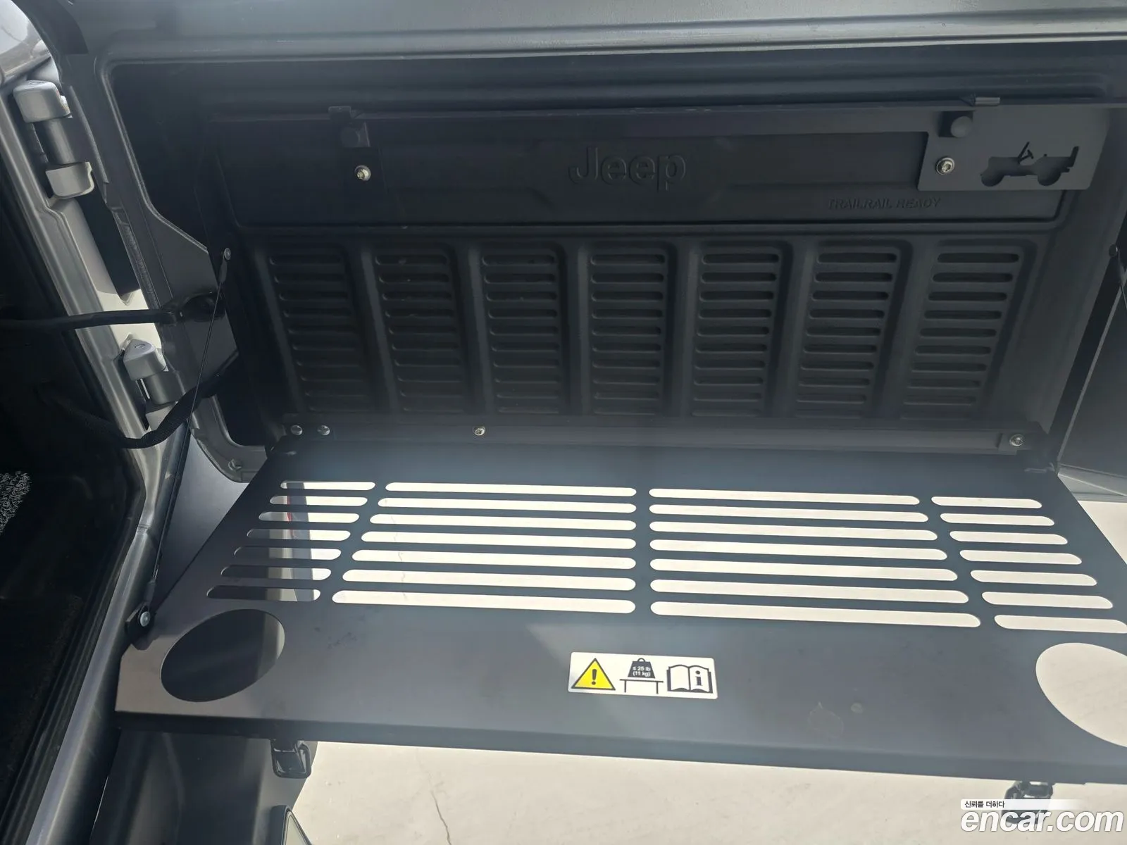 Jeep Wrangler 2022 — 2